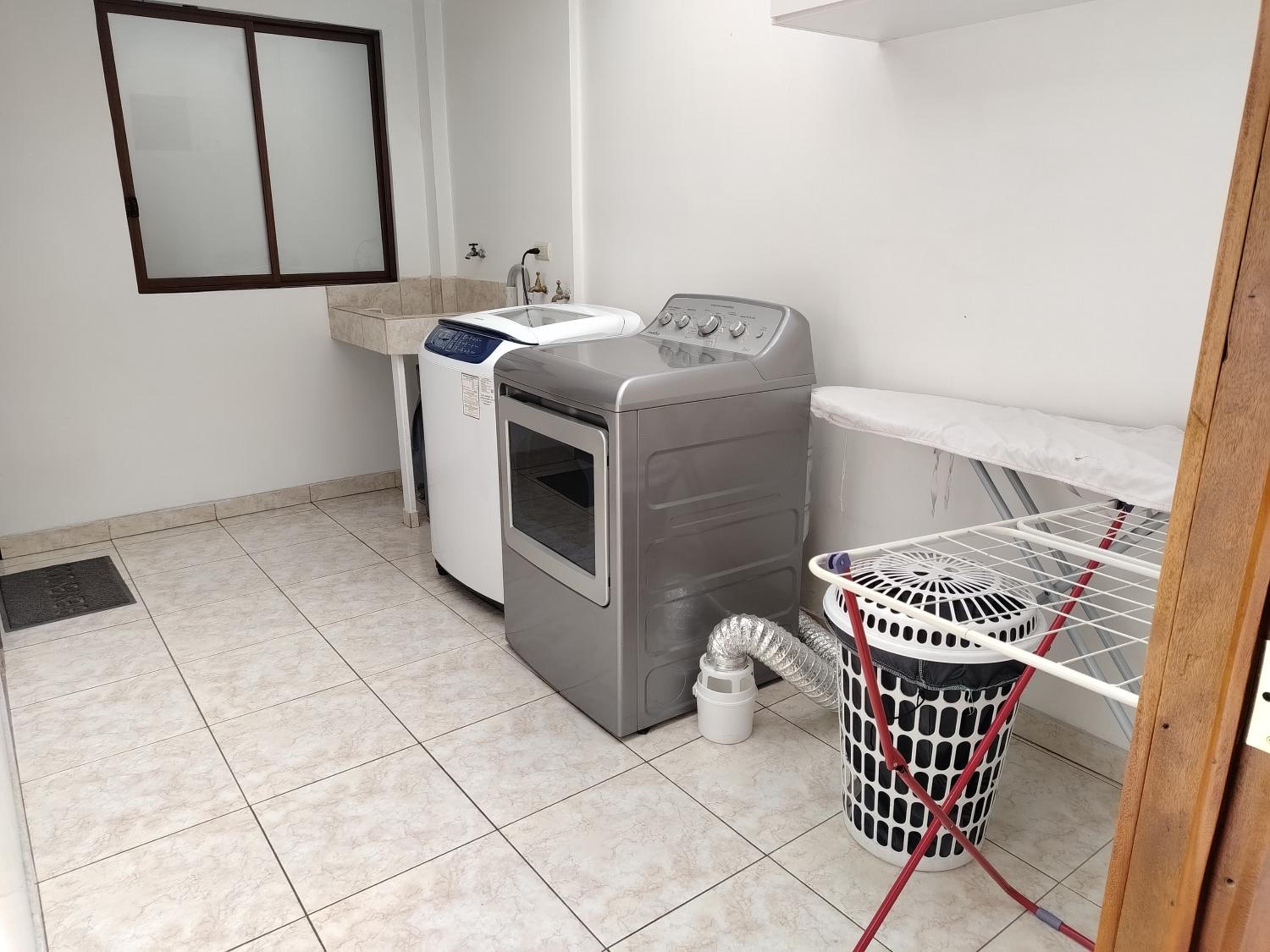 Departamento completo amoblado