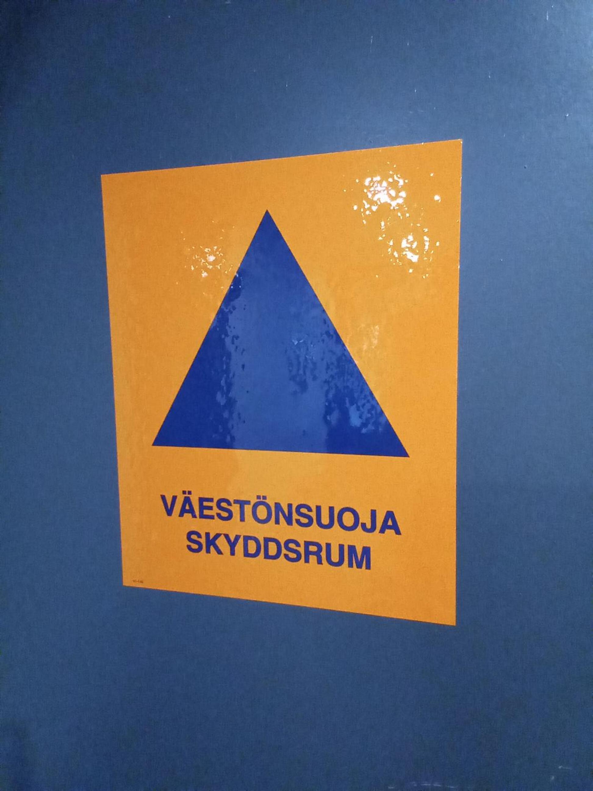 TAMPERE PENTHOUSE-tasokas moderni kaupunki huoneisto huipulla -ISO JACUZZI omalla KATTOTERASSILLA - AURINKOTUOLIT ja Aurinko odottaa Sinua - huikea maisema