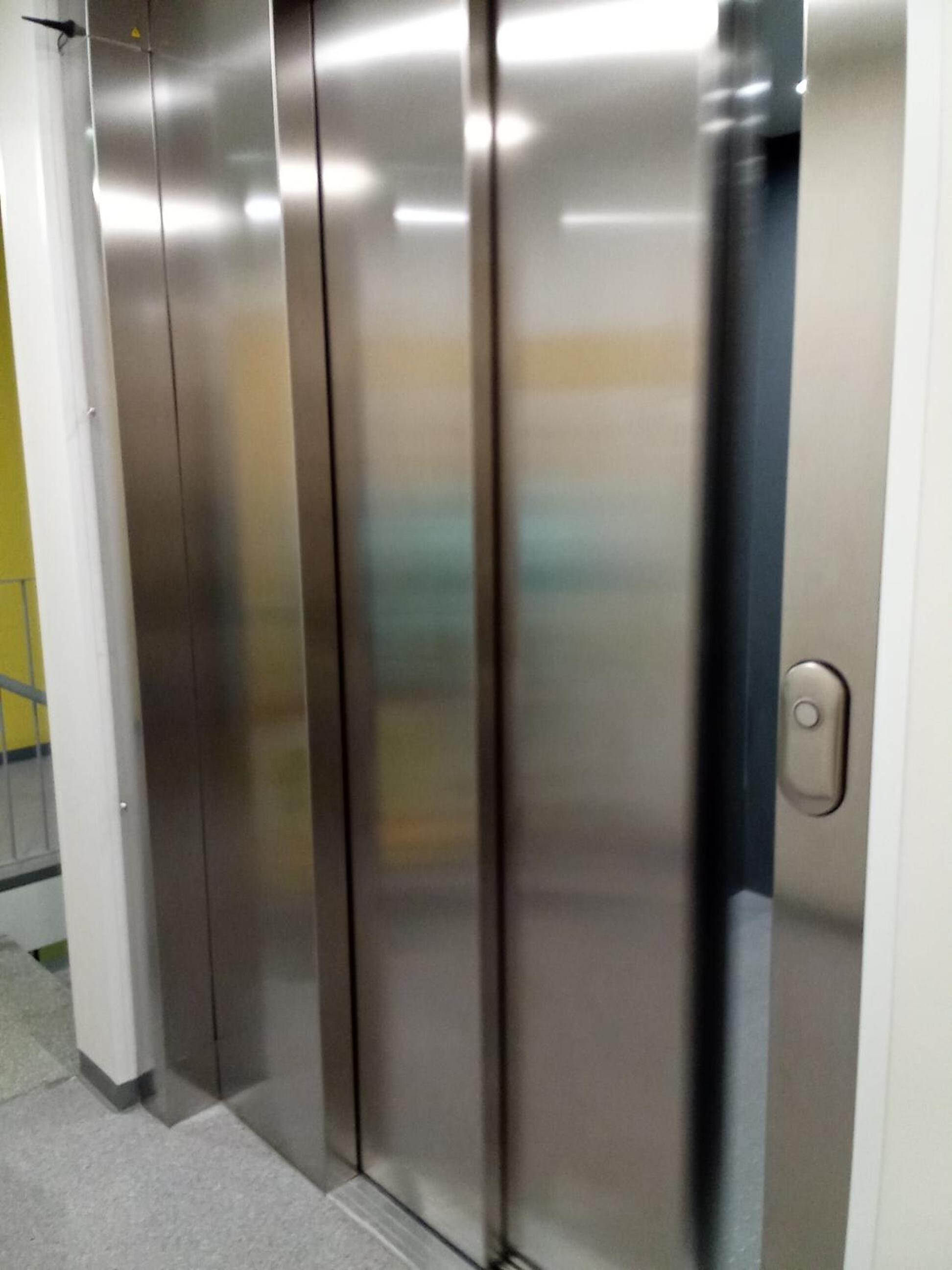 TAMPERE PENTHOUSE-tasokas moderni kaupunki huoneisto huipulla -ISO JACUZZI omalla KATTOTERASSILLA - AURINKOTUOLIT ja Aurinko odottaa Sinua - huikea maisema