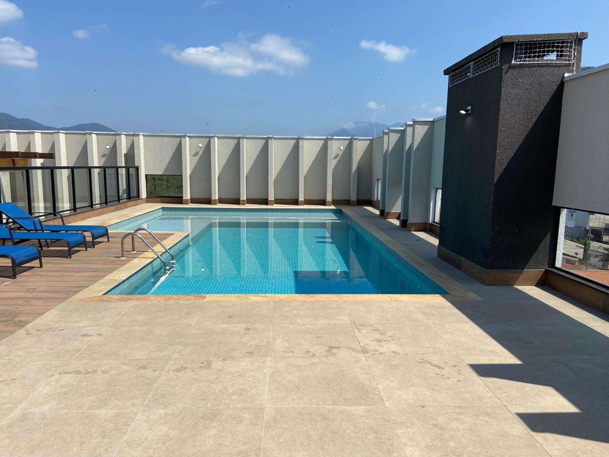 Studio Matira, próximo a praia, novo e moderno
