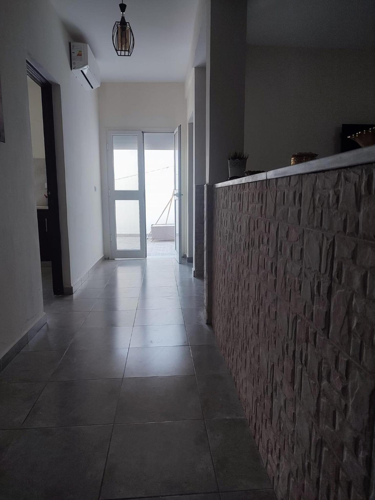 Appartement meublé pour vacances ou business view 3