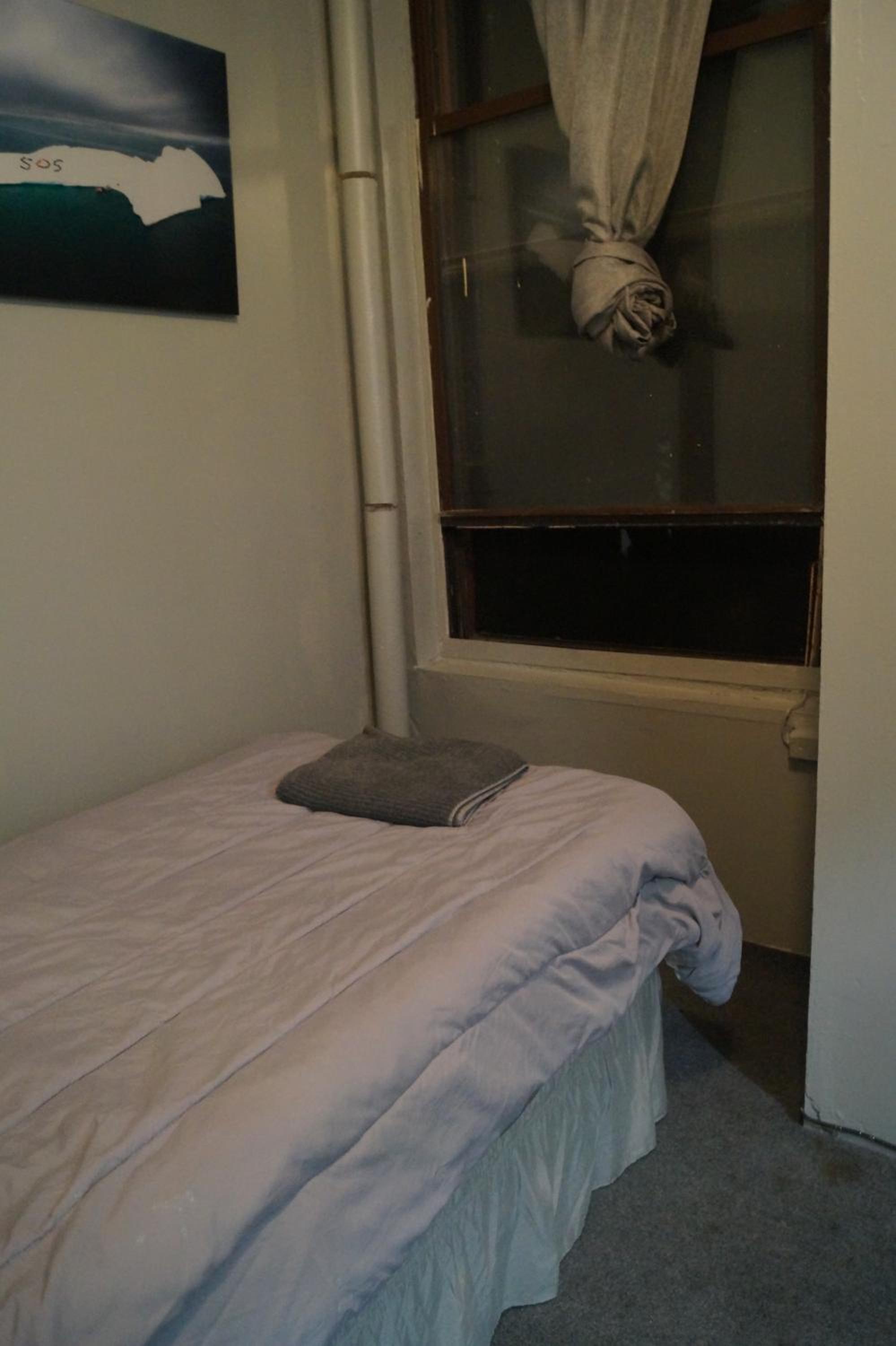 Macaw Guest House
