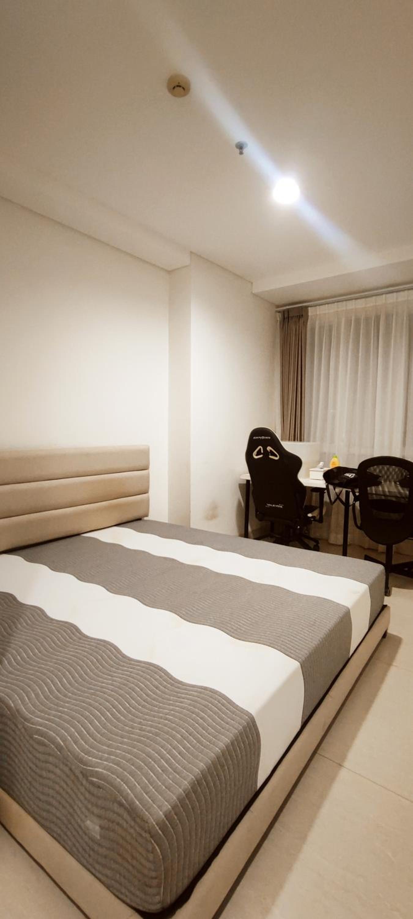 Classy! 2BR Apartment - Modern Comfort in West Jakarta CBD view 2