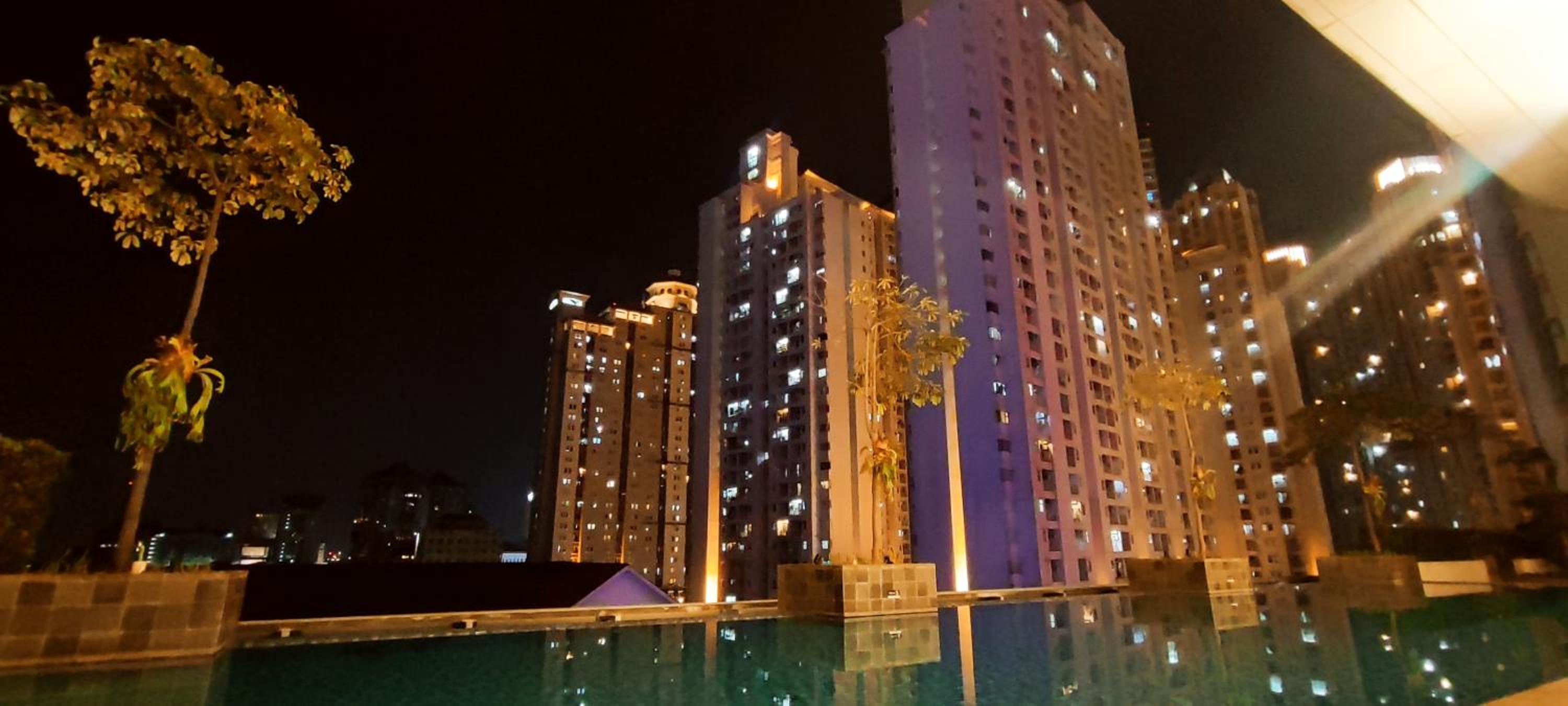 Classy! 2BR Apartment - Modern Comfort in West Jakarta CBD view 3