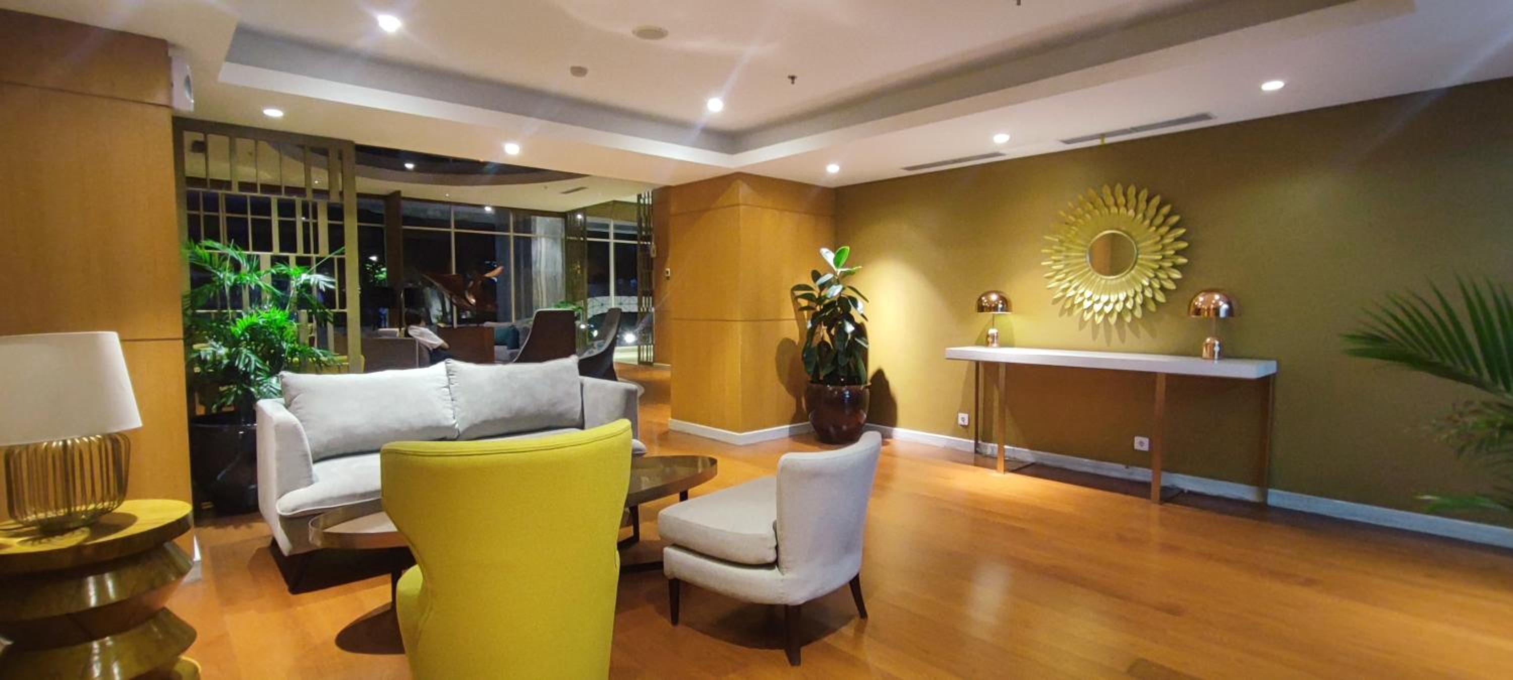 Classy! 2BR Apartment - Modern Comfort in West Jakarta CBD view 5