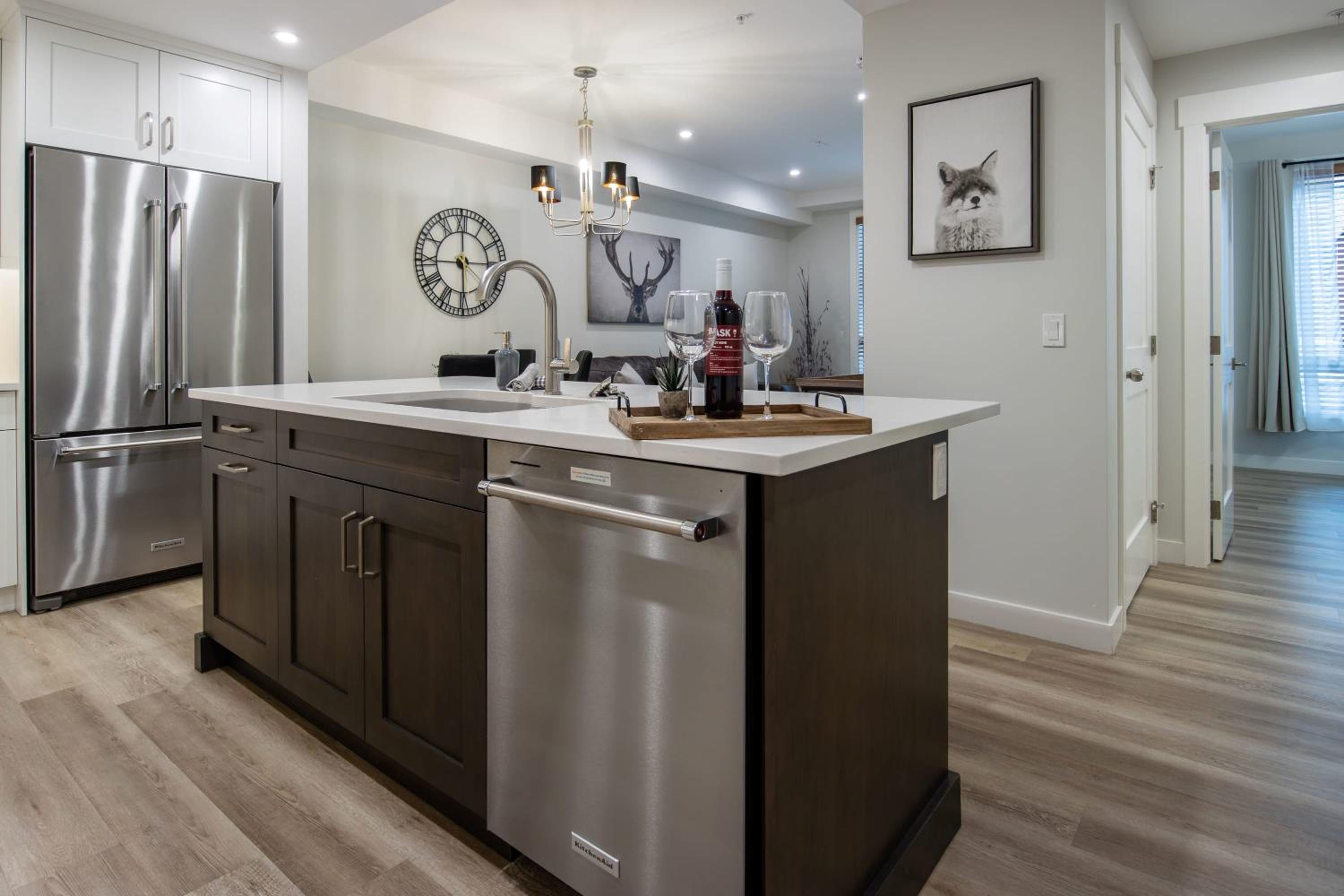 Le Bucheron Stunning Spring Creek Luxury condo