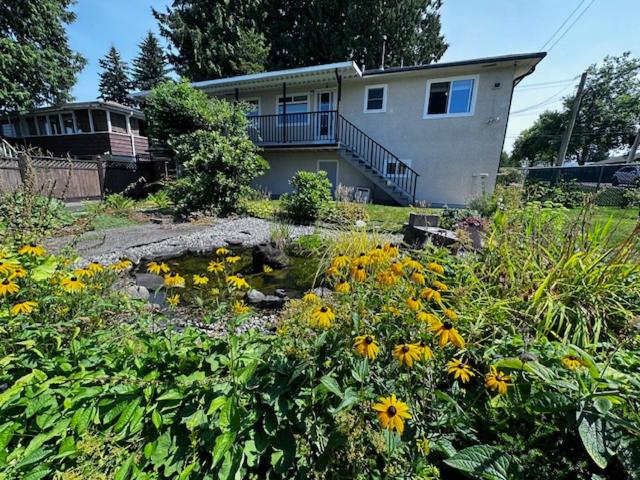 Entire house 2B2B with Gardenview near SFU Skytrain - Property Image 18