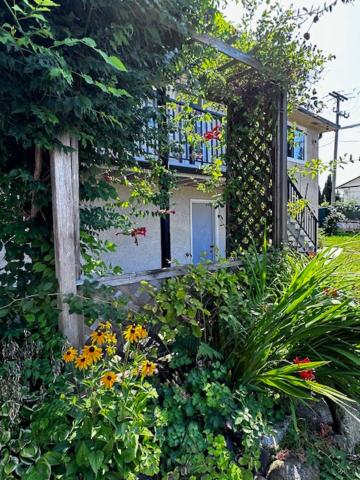 Entire house 2B2B with Gardenview near SFU  Skytrain - Property Image 12