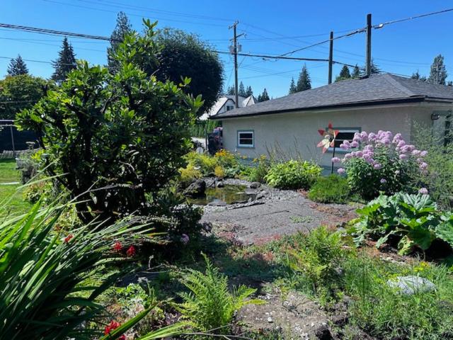 Entire house 2B2B with Gardenview near SFU Skytrain - Property Image 14
