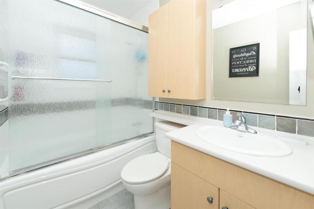 Entire house 2B2B with Gardenview near SFU  Skytrain - Property Image 7