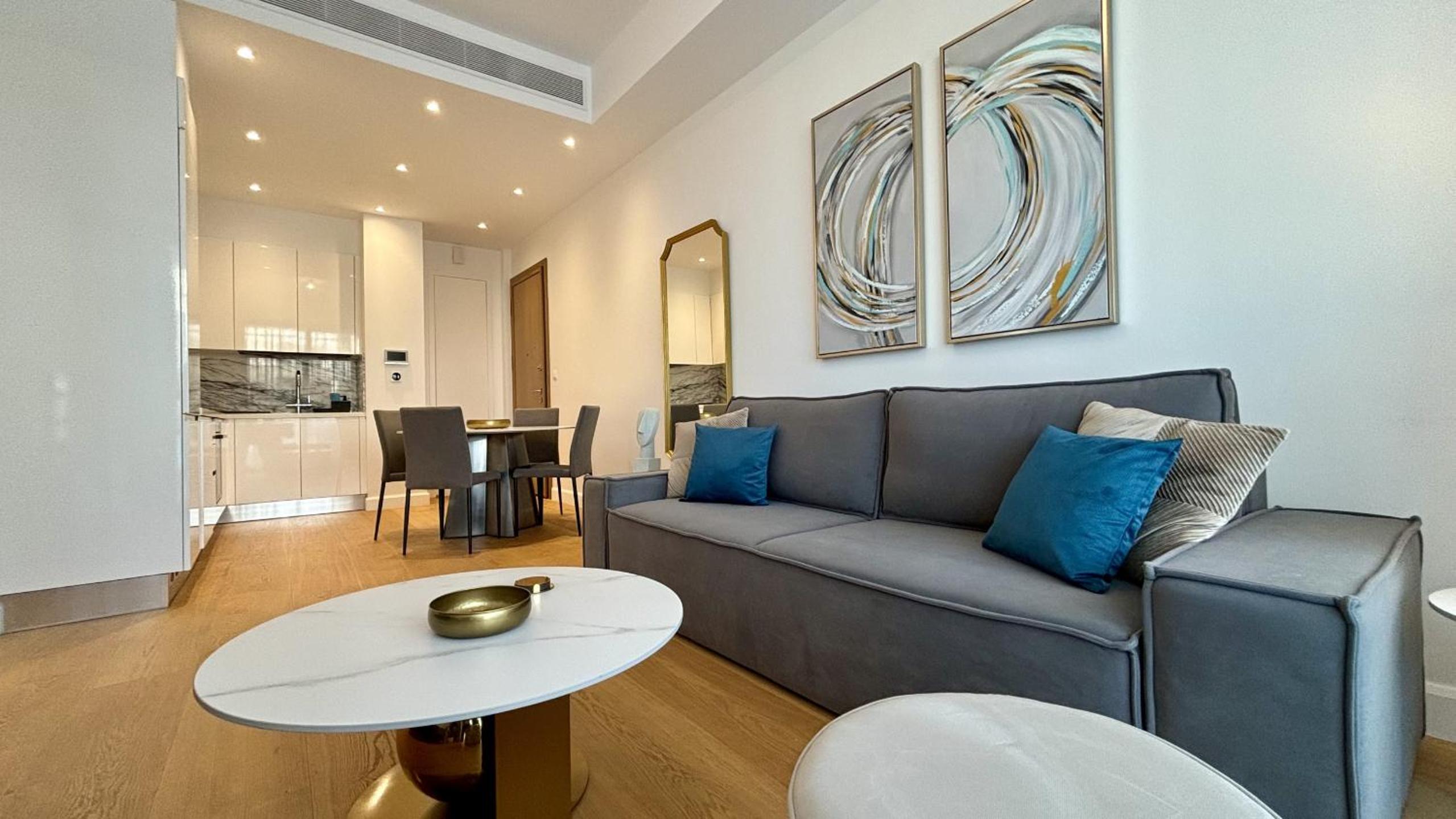 Oxford House Apt by TrulyCyprus