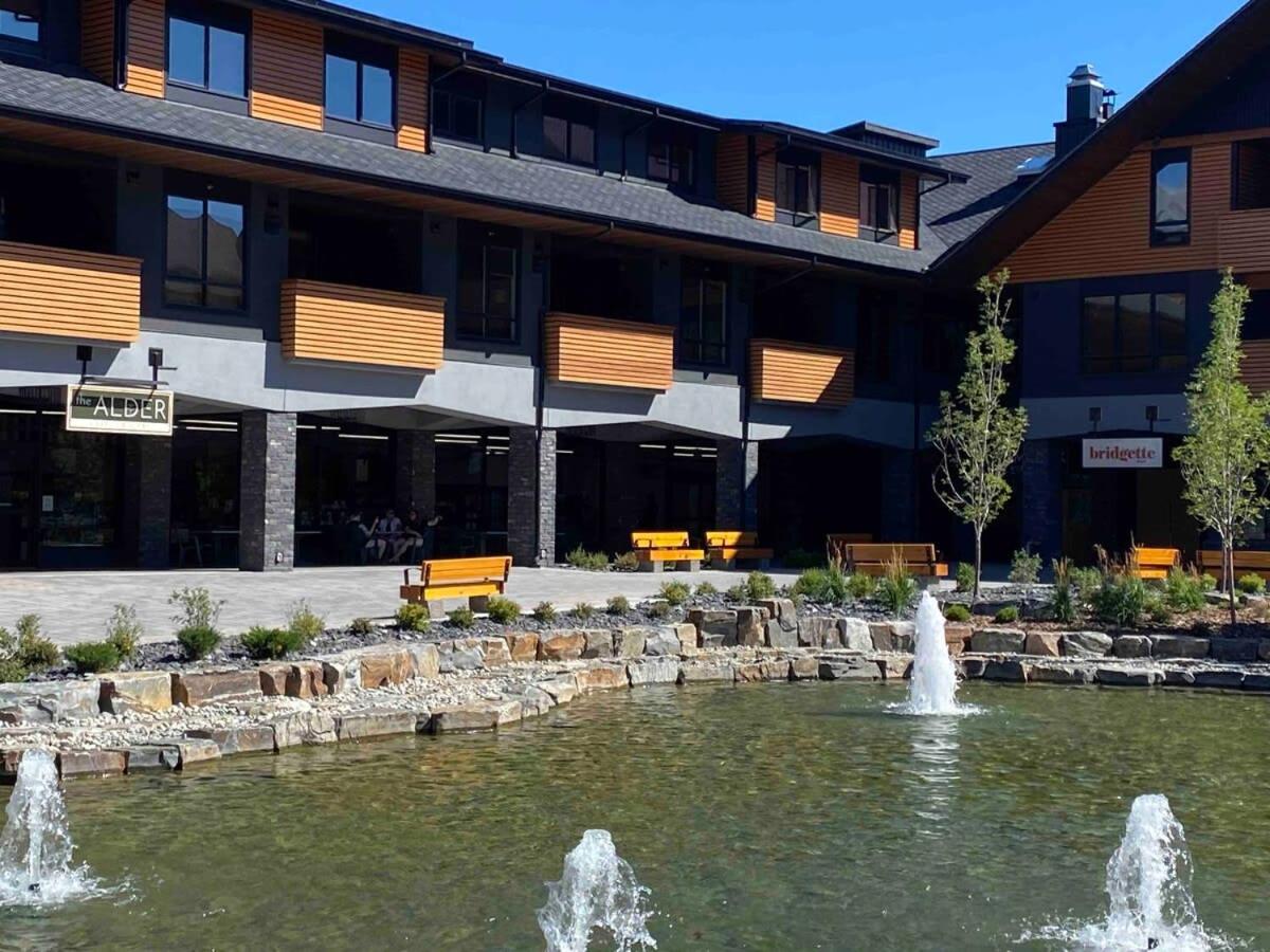 Le Bucheron Stunning Spring Creek Luxury condo