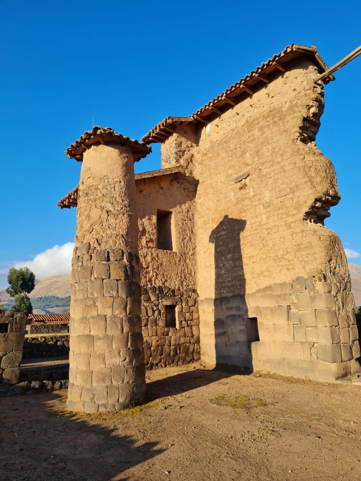 Casa Taller Cholo de Oro Raqchi view 5
