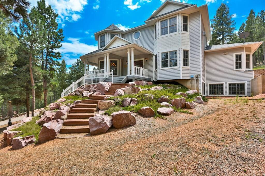 Family Retreat with 3 Acres and Minutes to Town view 2