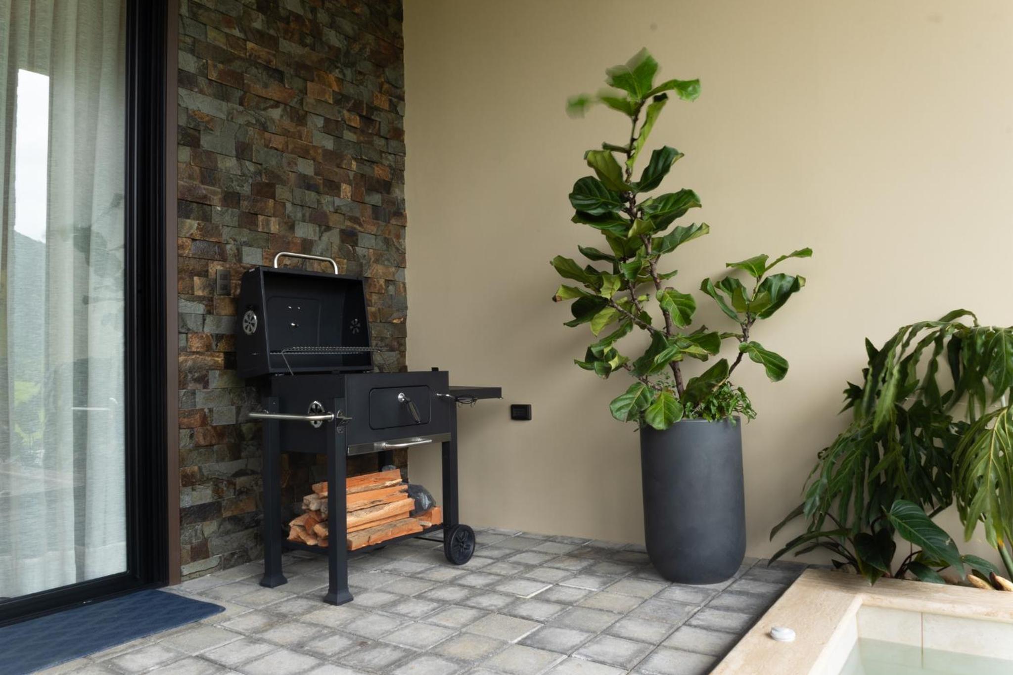 Villas Jawara ! Un Volcán en su Jardín !