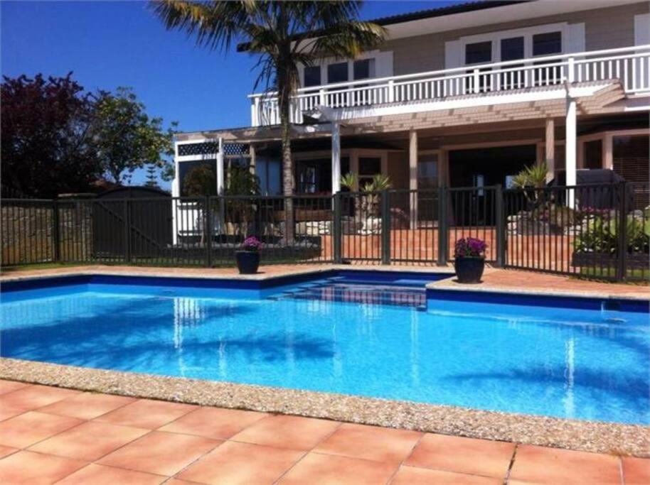 Edgewater Retreat