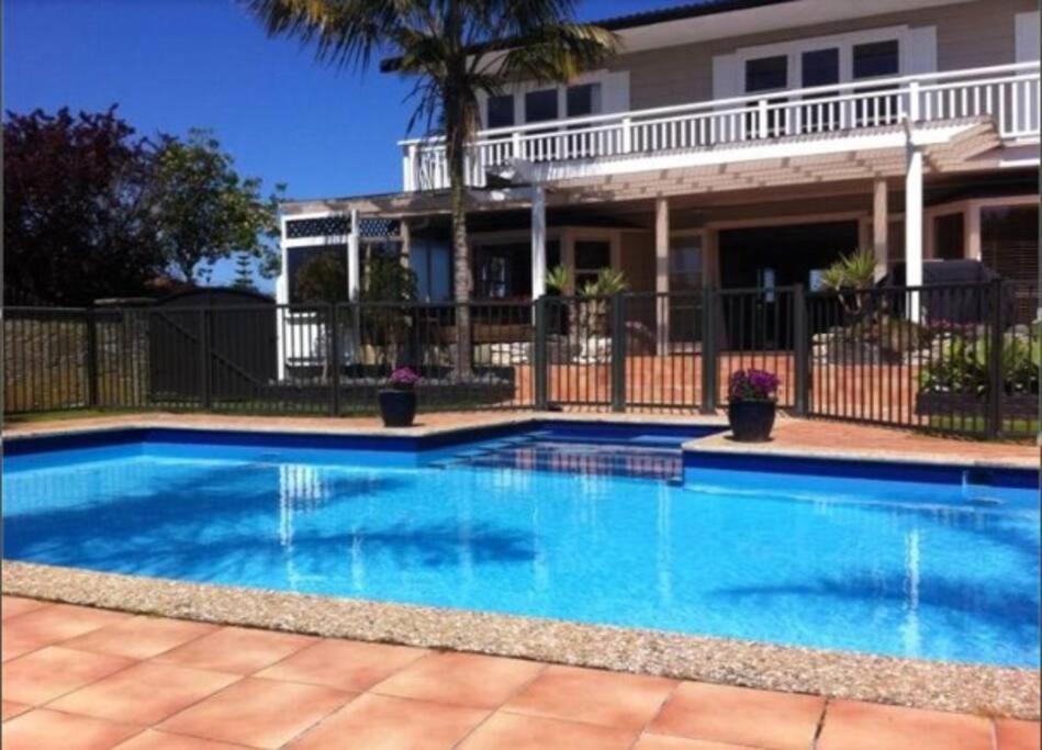 Edgewater Retreat