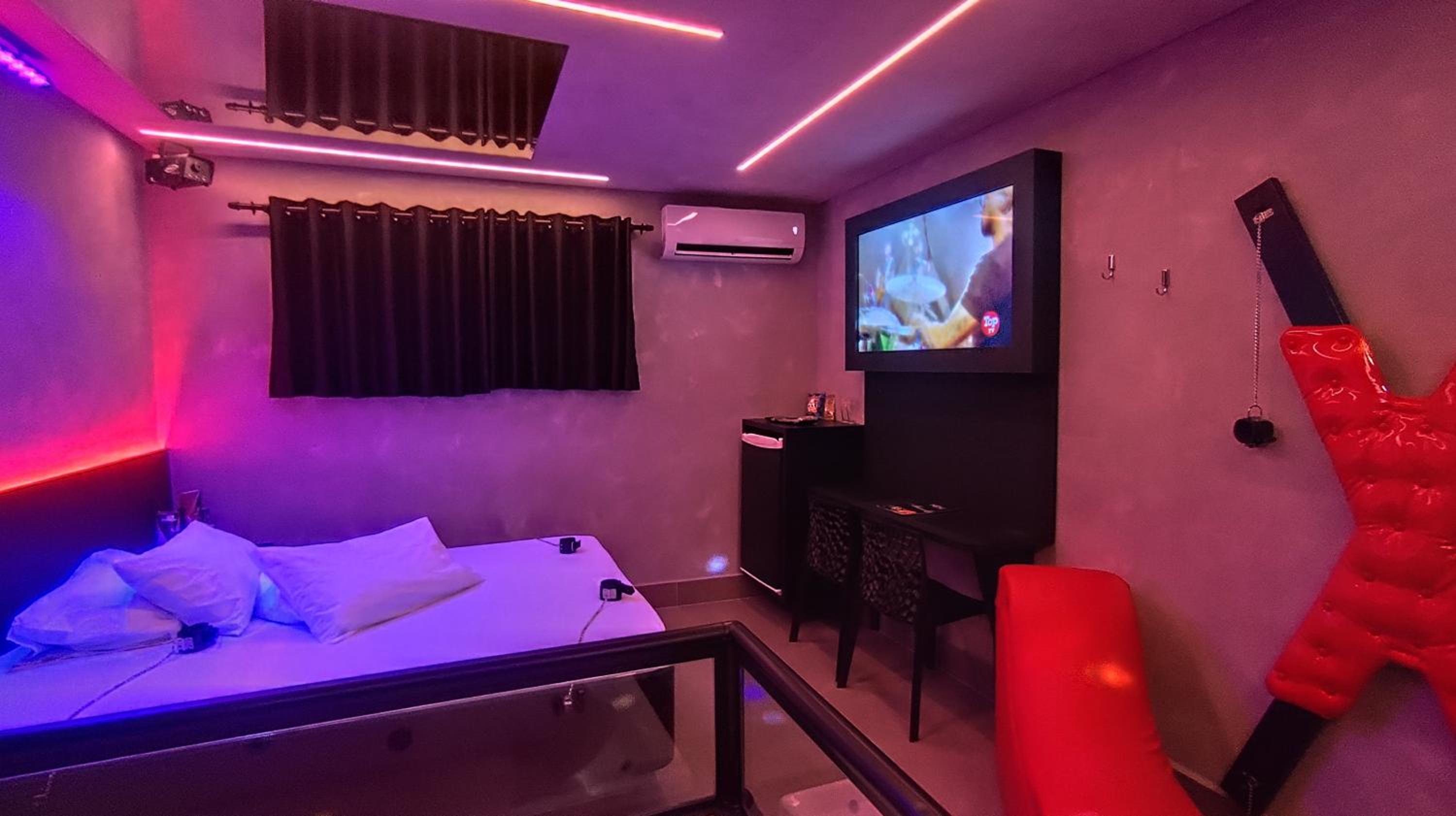 Vem Para o - Motel Marselha 5