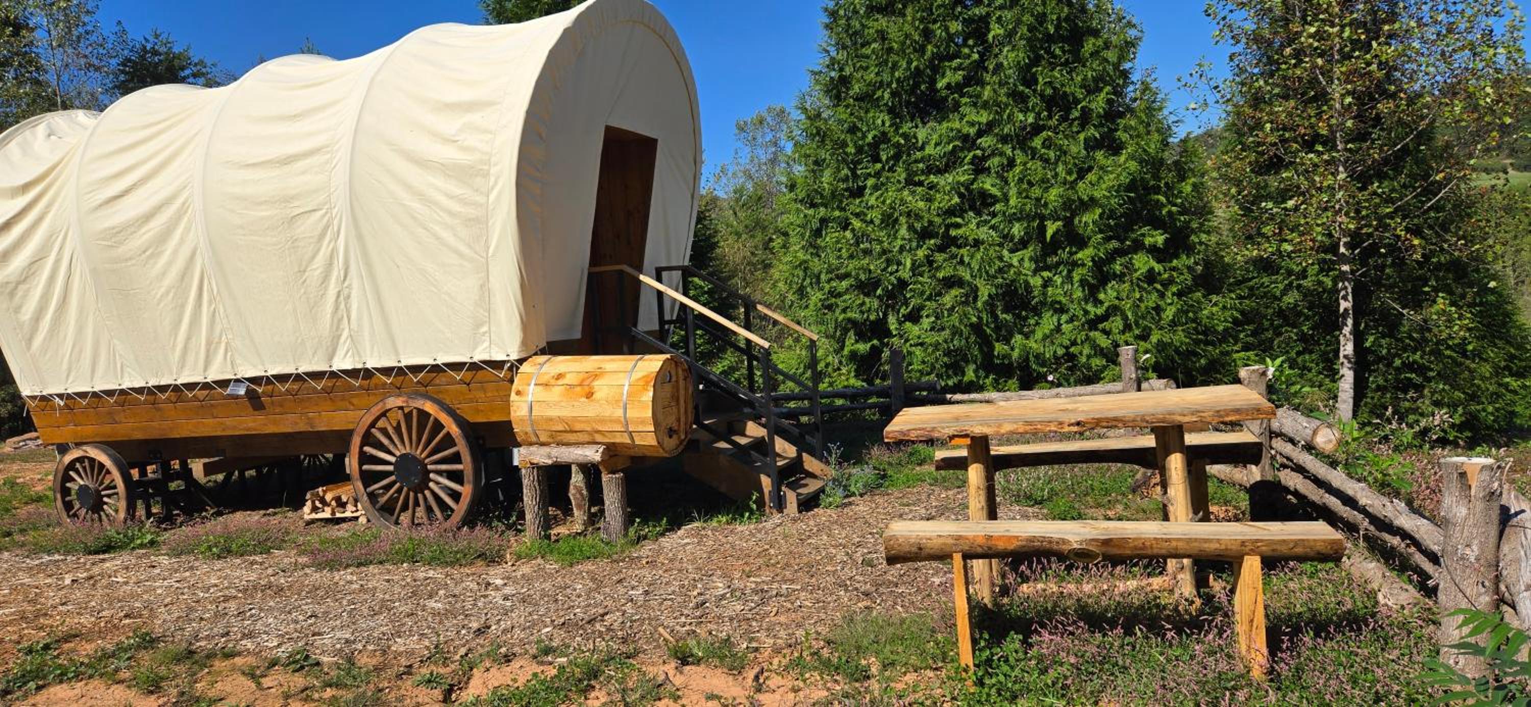 Covered Wagons Hill Camp - WAGON 3 view 2