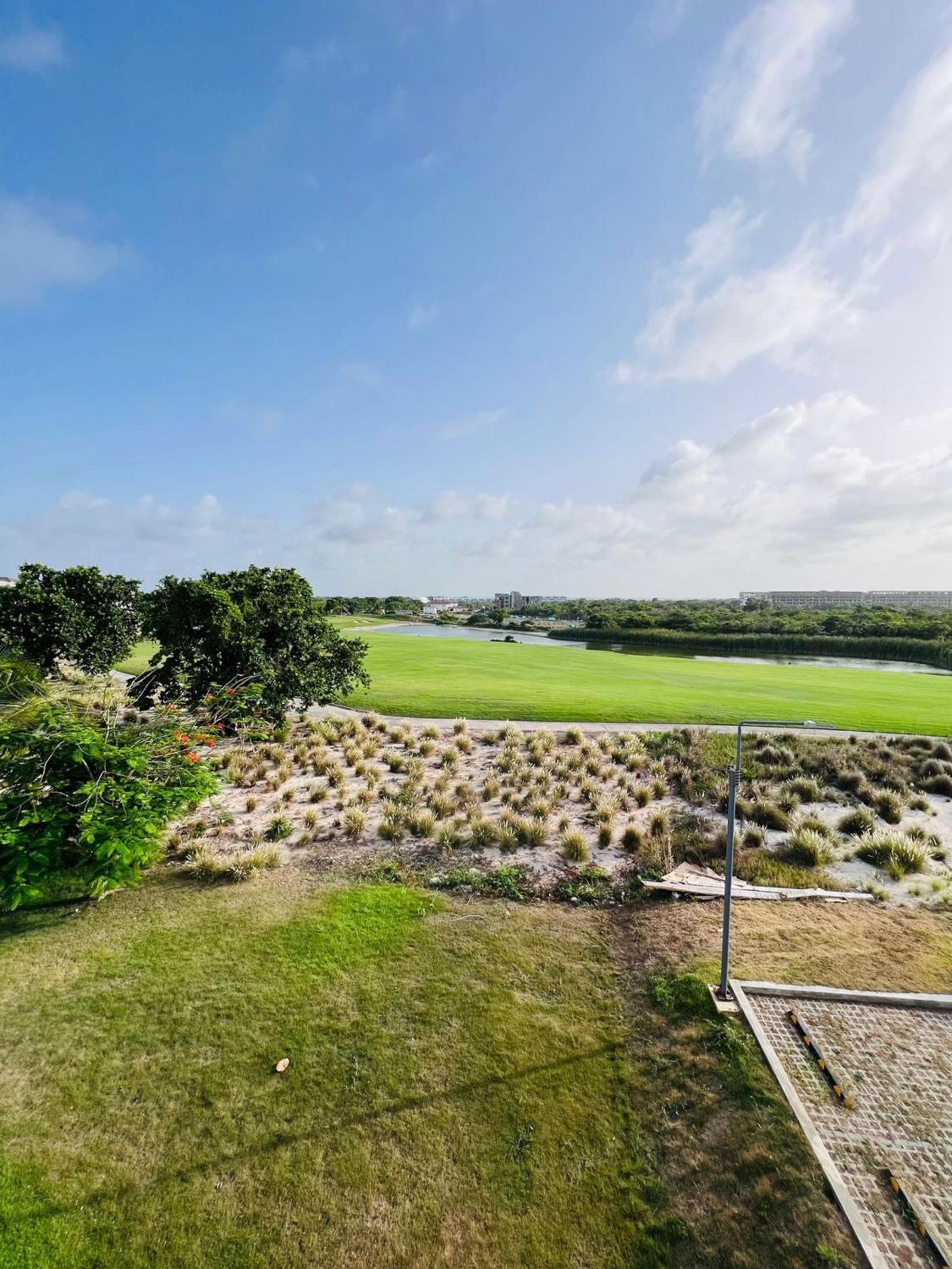2-Bdr Condo with Lake Views & Hard Rock Golf C. view 4