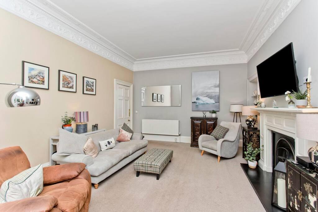 Stylish Murrayfield sanctuary