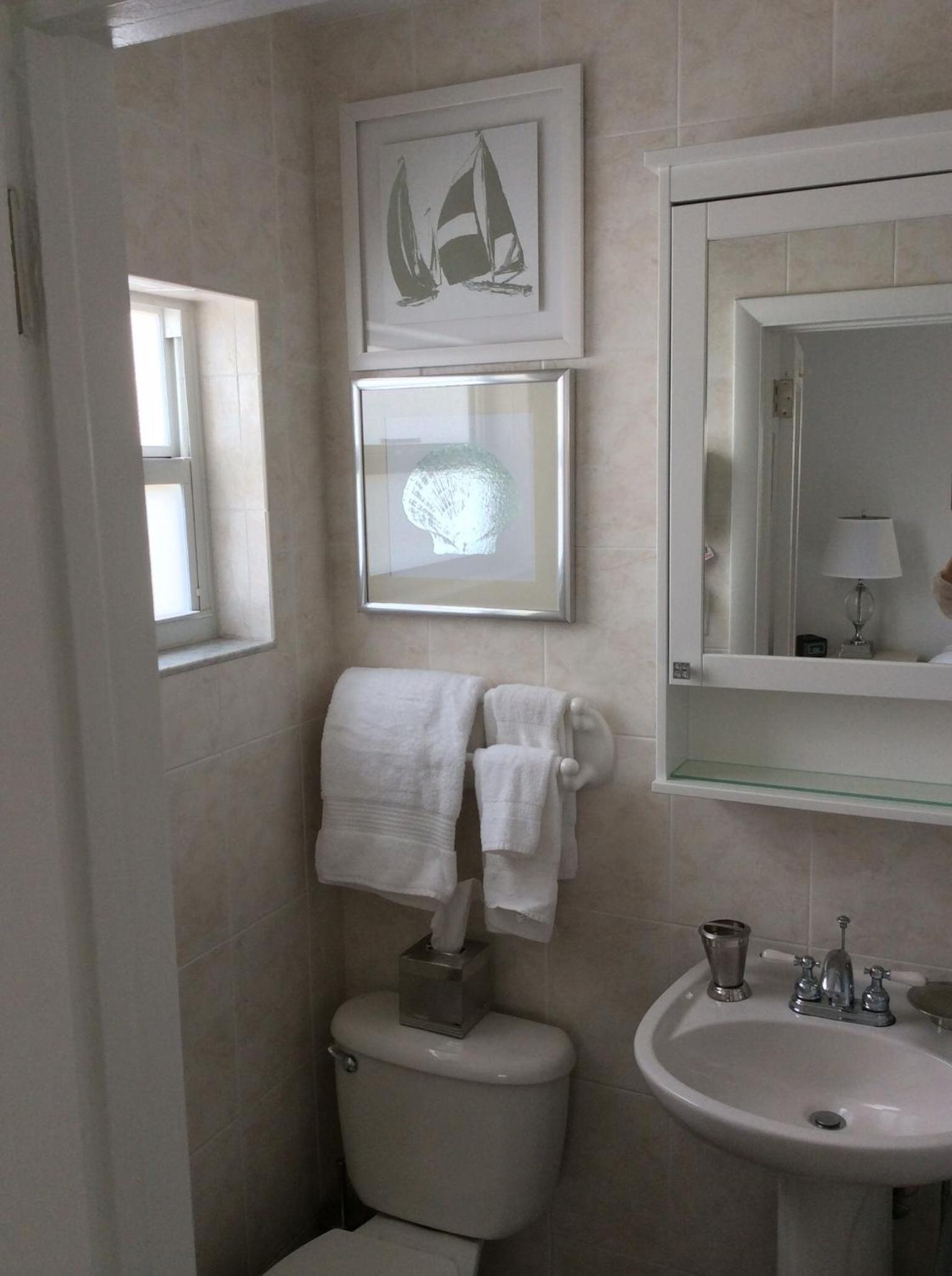 Sea Spray Inn