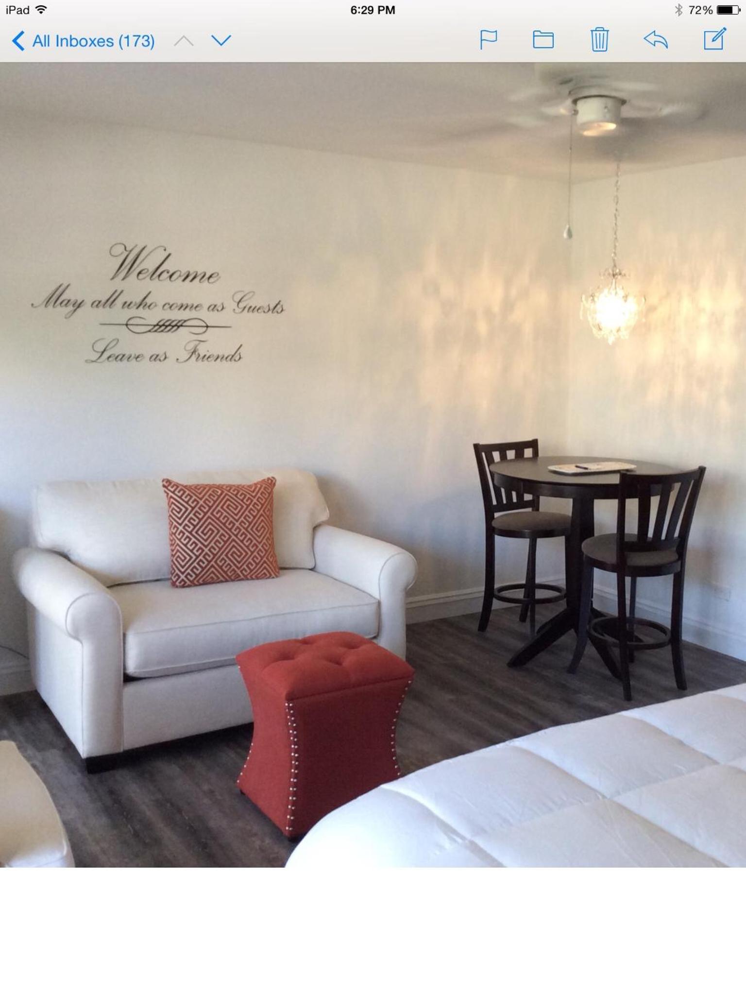 Sea Spray Inn