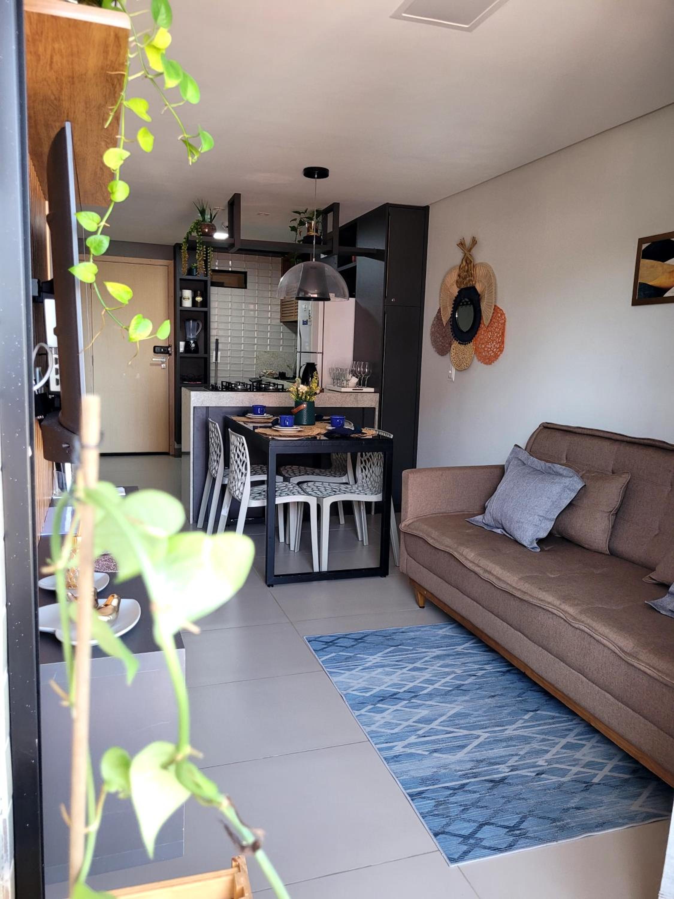 Flat com dois quartos na praia do Cabo Branco - climatizado e completo