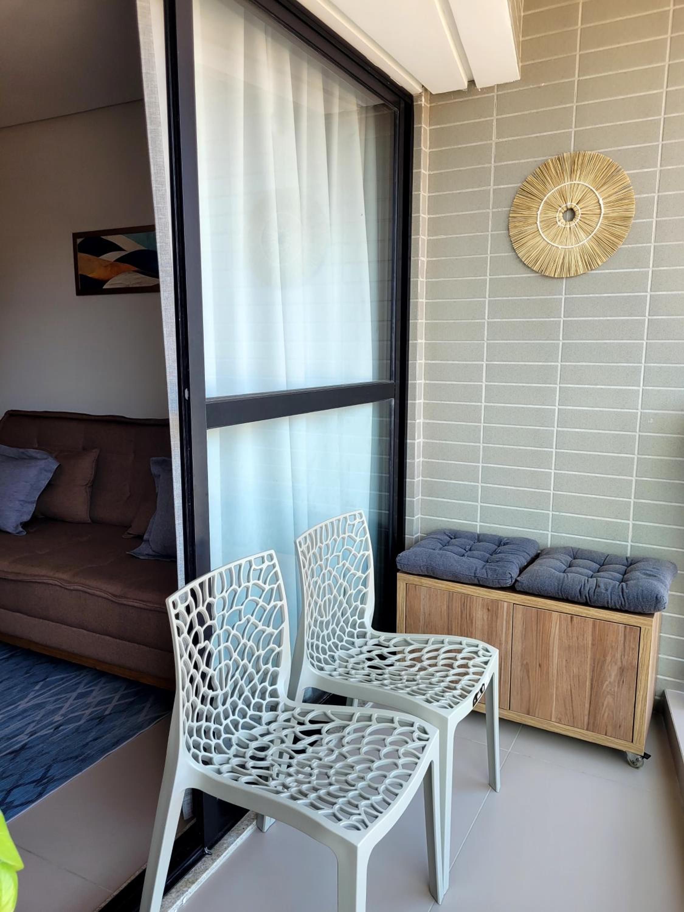 Flat com dois quartos na praia do Cabo Branco - climatizado e completo