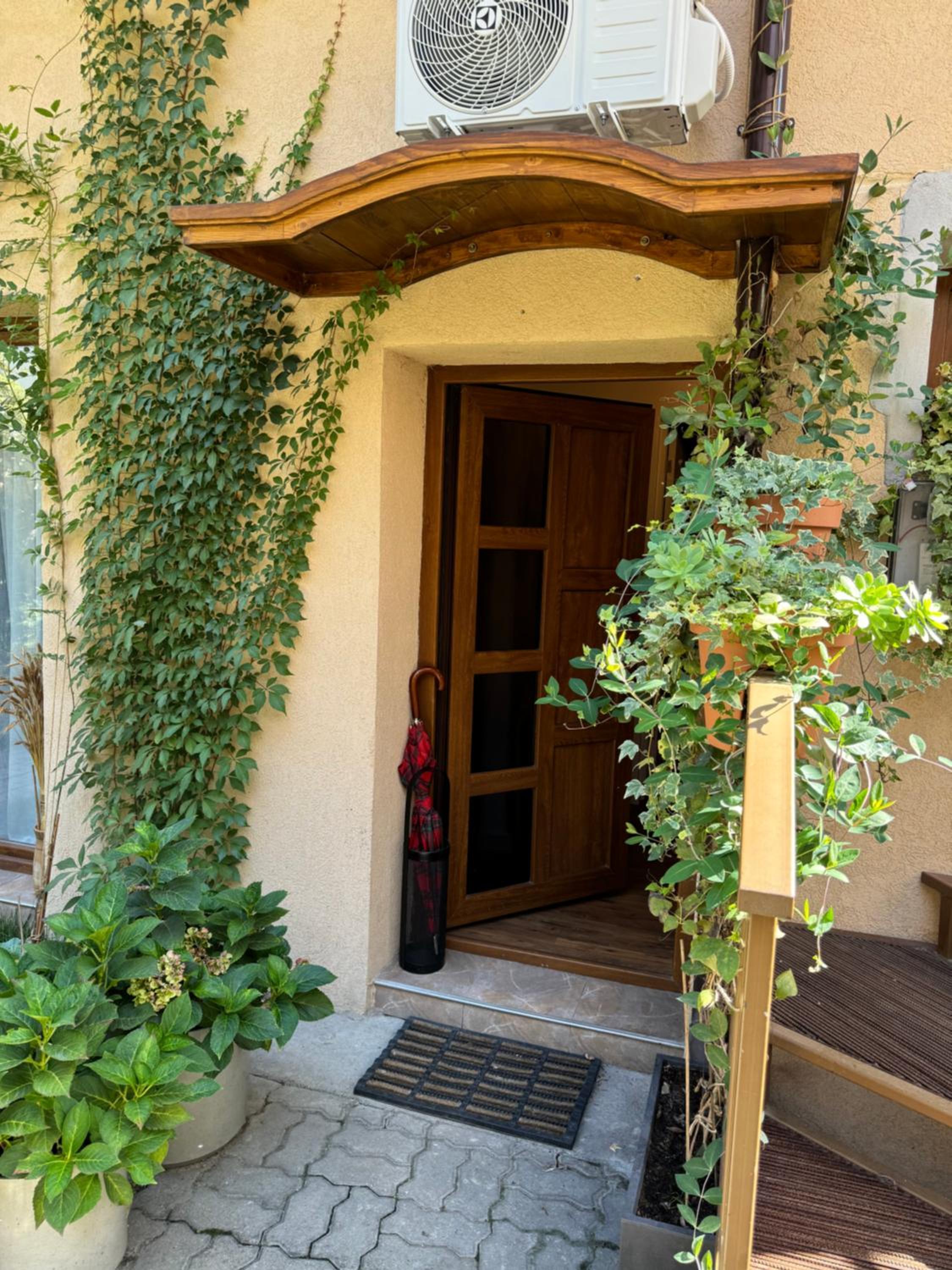 Studio Rezistenta