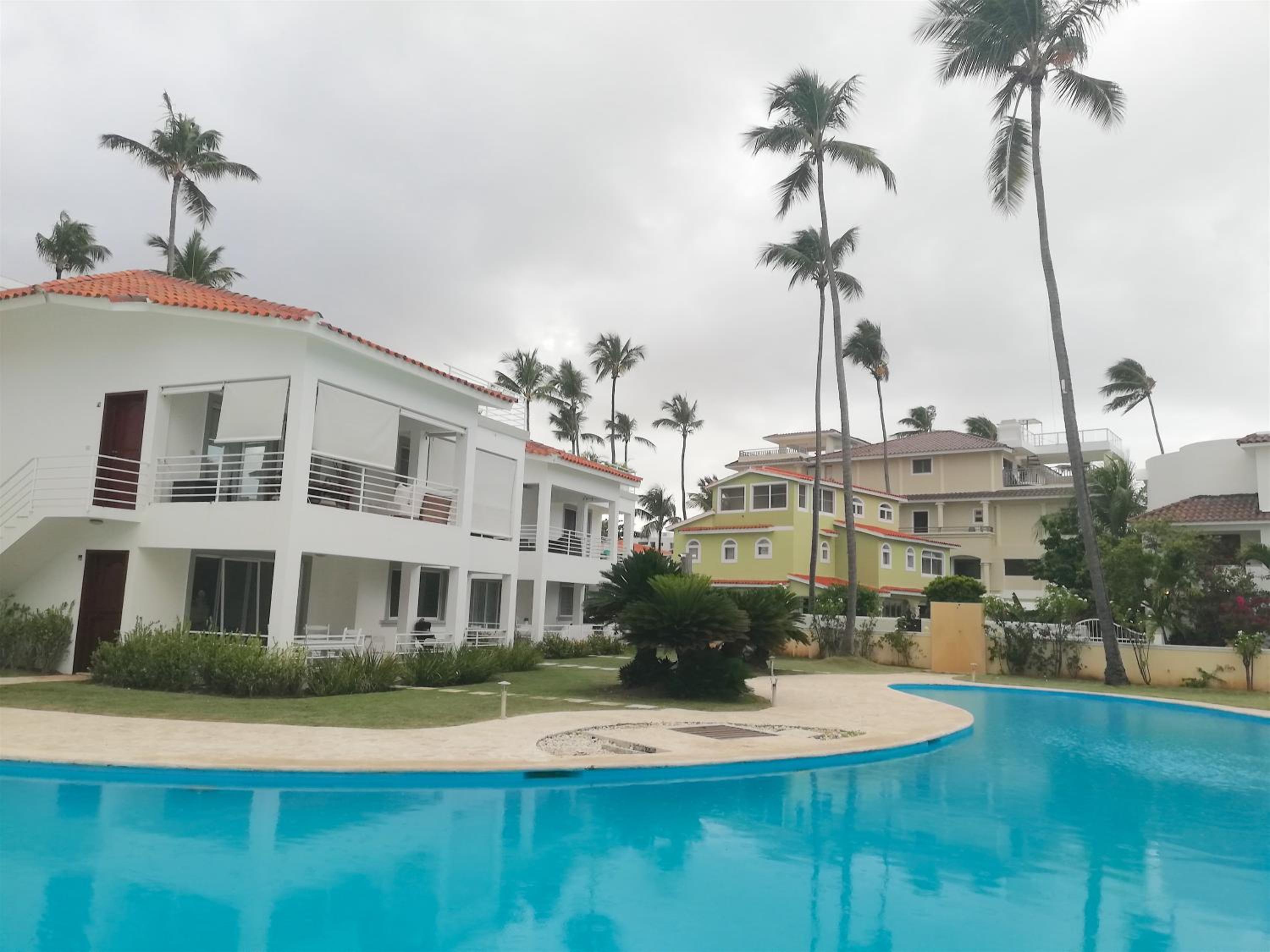 CORAL VILLAS Private Beach Resort and Spa