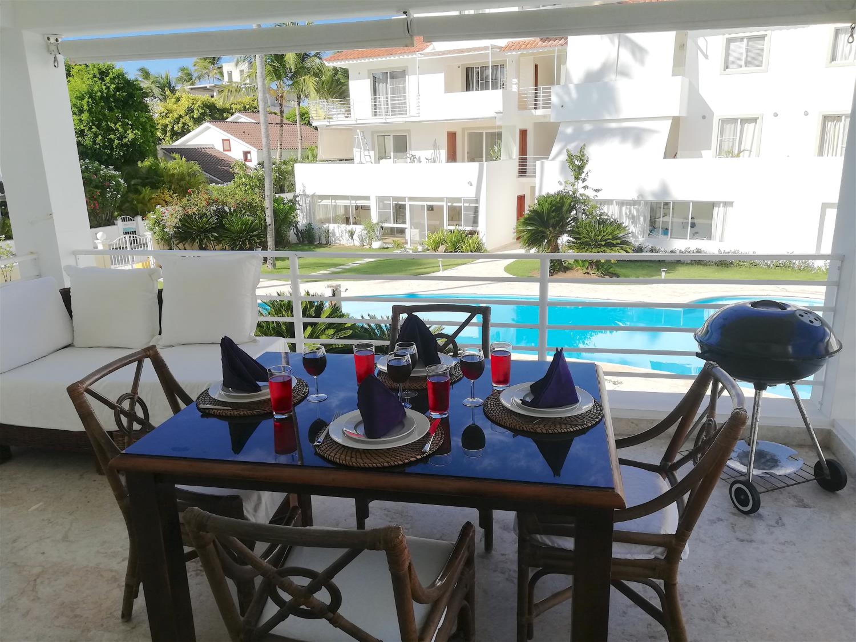 CORAL VILLAS Private Beach Resort and Spa