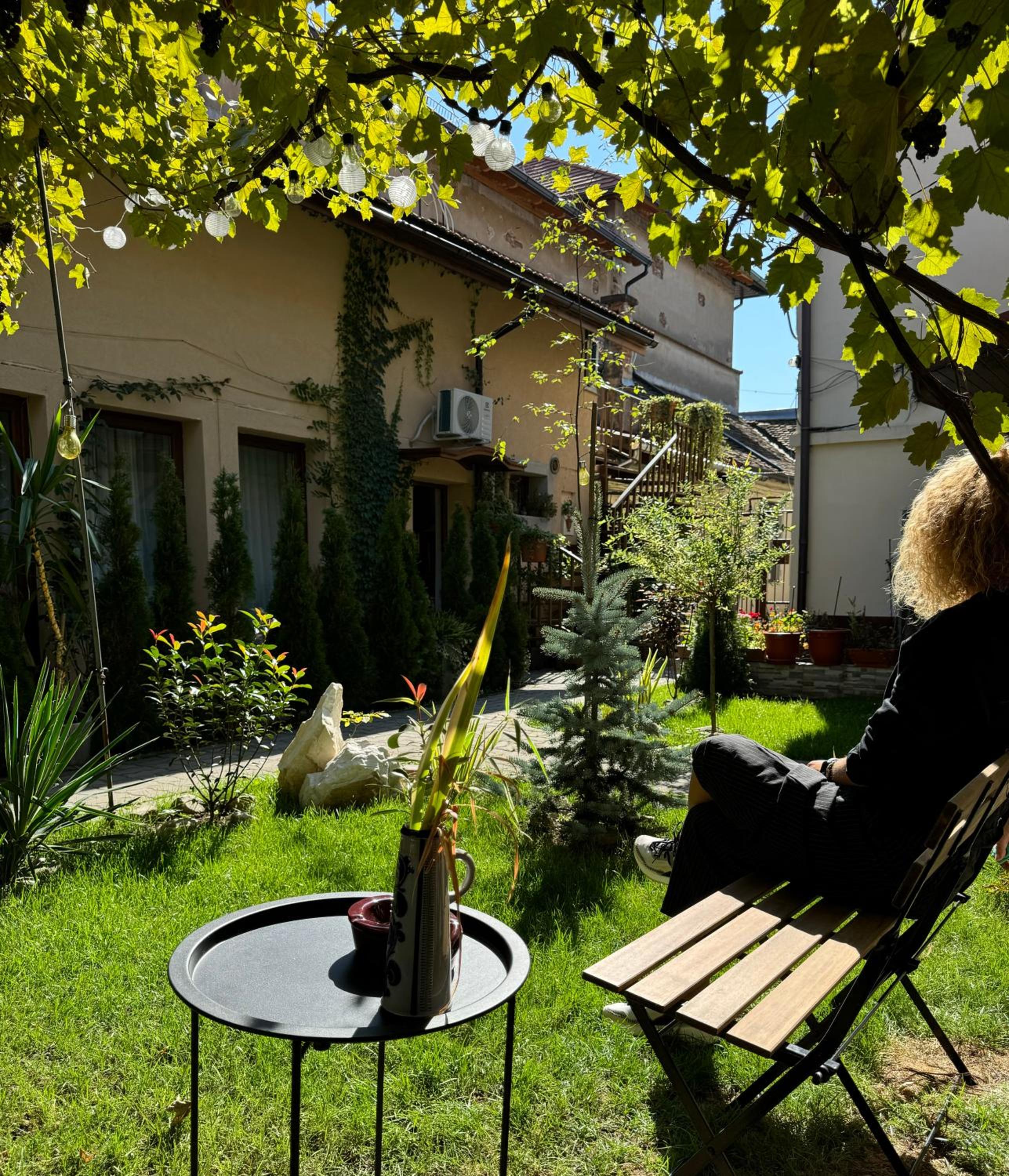Studio Rezistenta