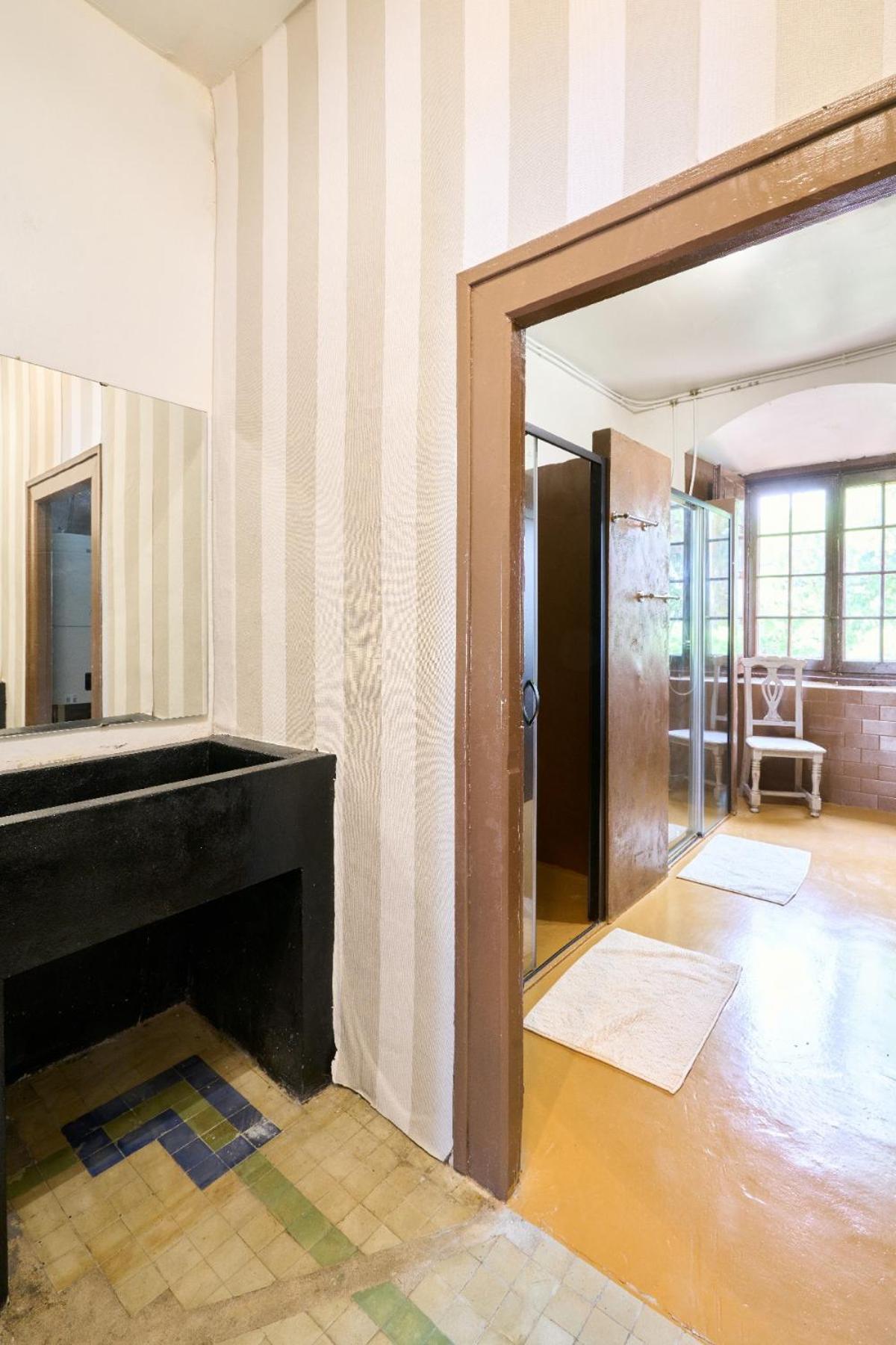 CASA RURAL PALACIO CONDE DE ALDANA con piscina entre encinares y dehesas