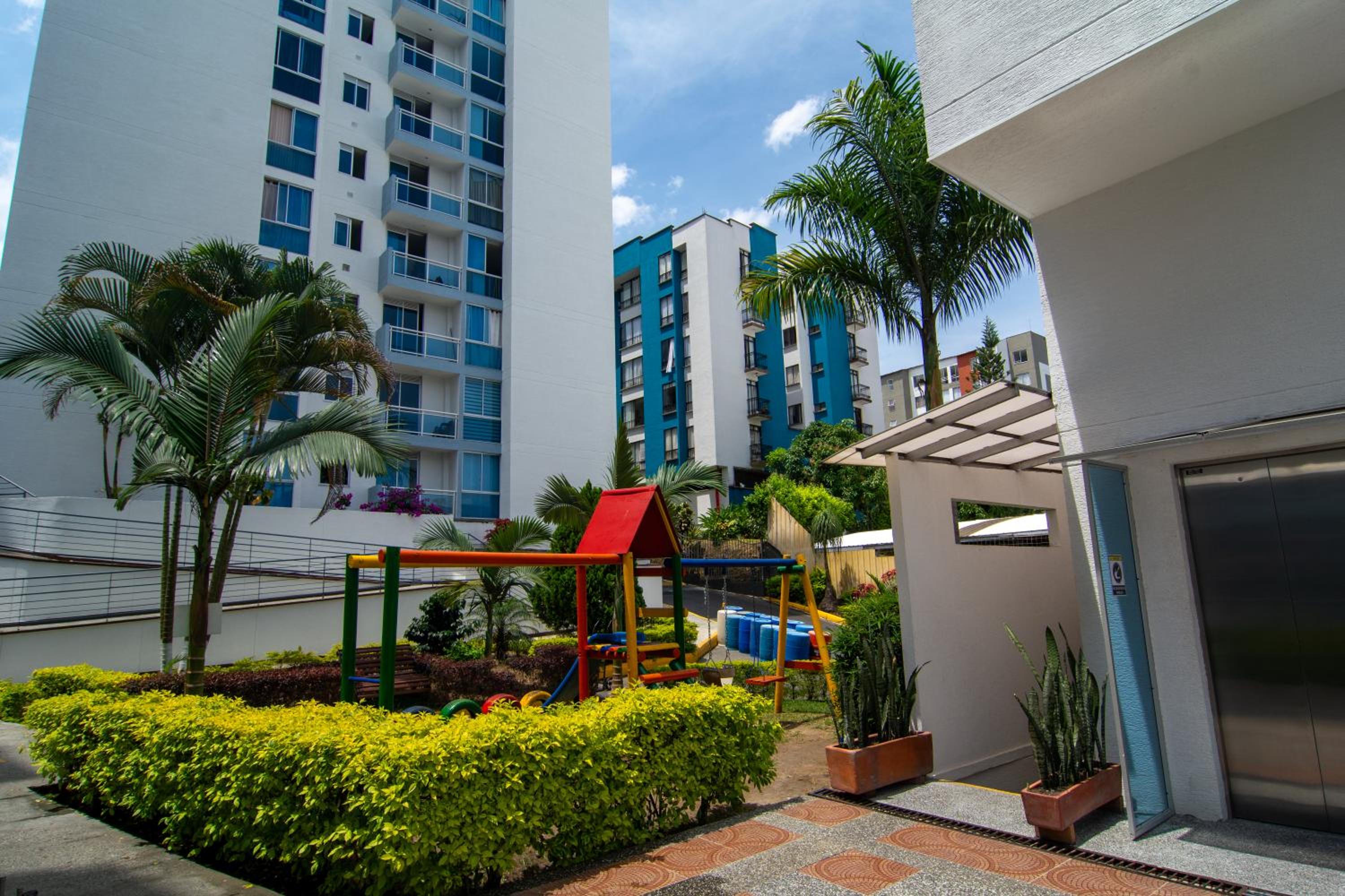 EXCELENTE CONJUNTO, UBICACION PRIVILEGIADA, Torre 5