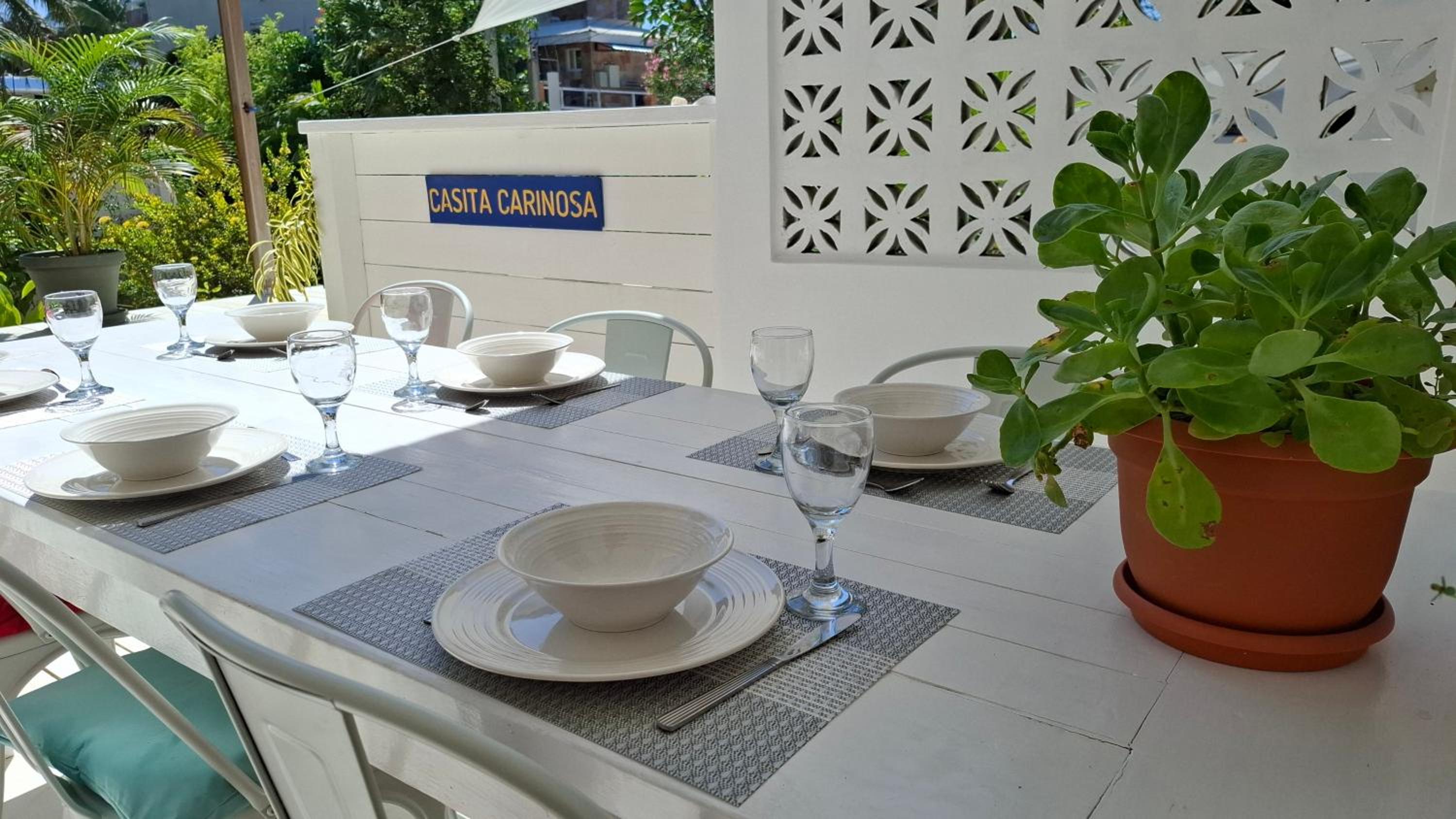 Amanda's Place Casita Carinosa - pool and tropical garden