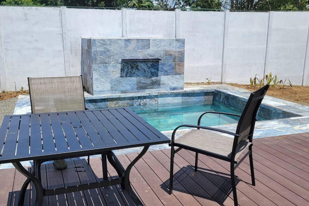Lisas Loft with Great view and new pool