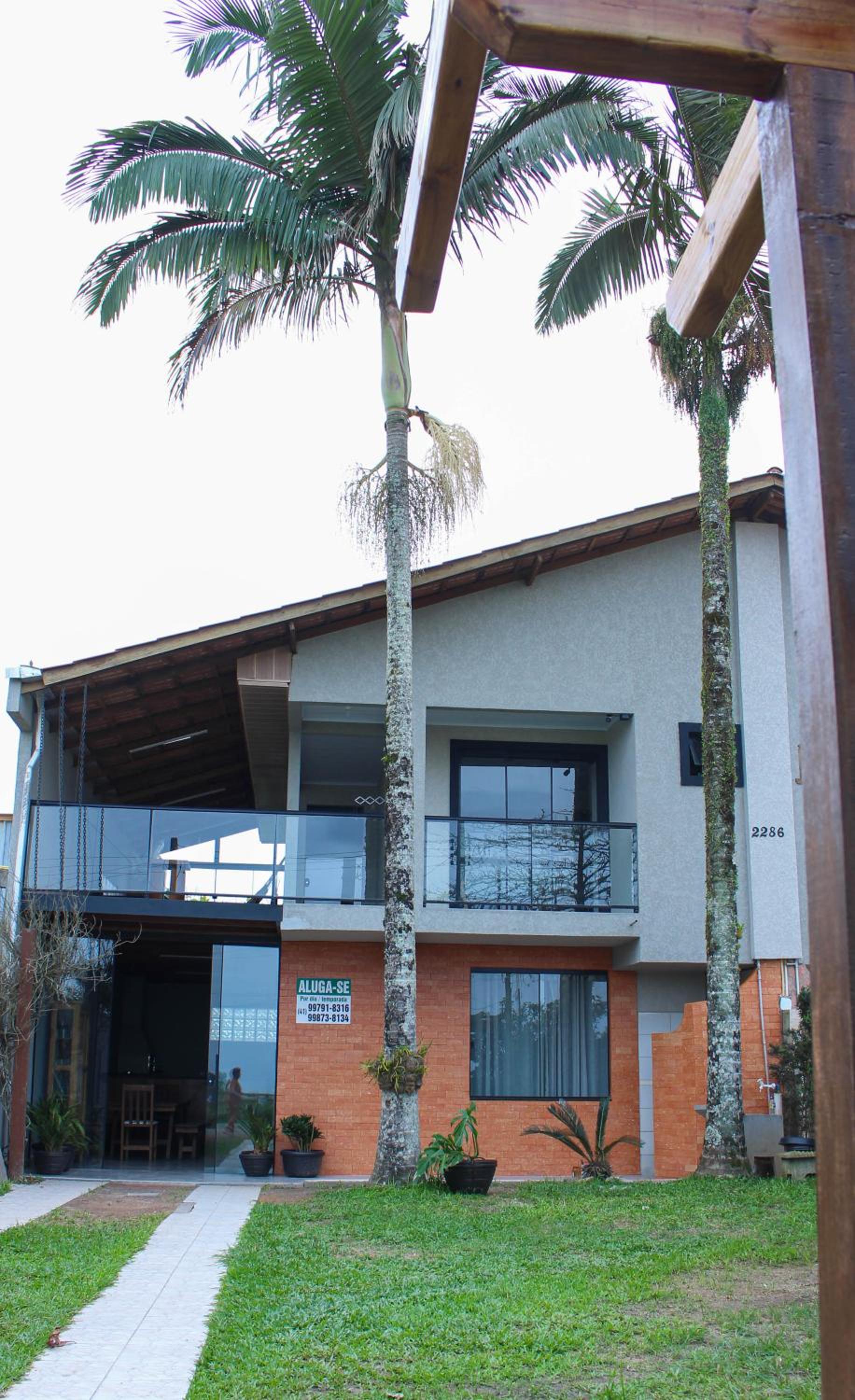 Casa de FRENTE para o Mar em Itapoá - SC