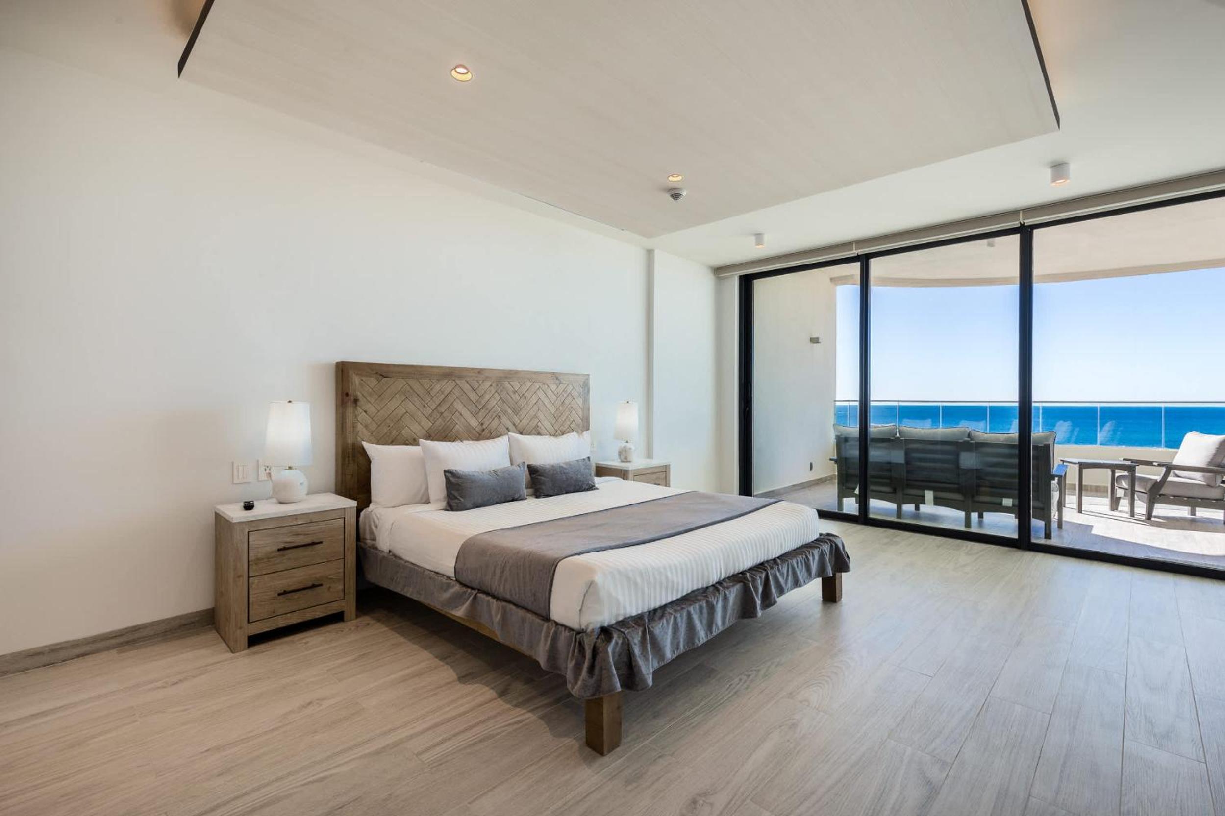 Oceanfront Vibes Iconic Beachside Getaway