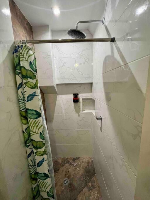 Acogedor y privado estudio cerca a la muralla