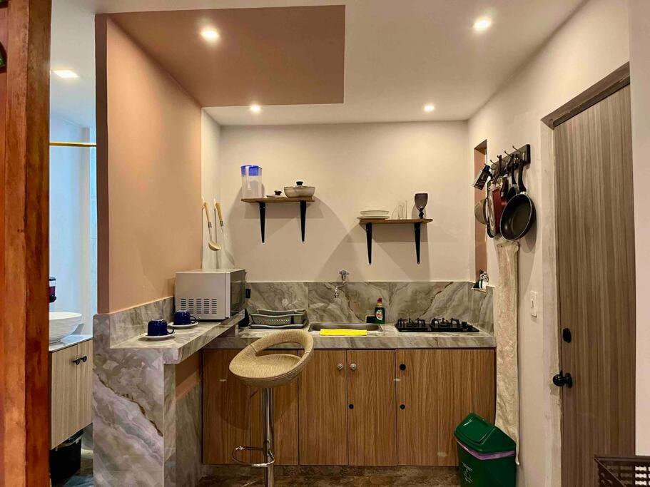 Acogedor y privado estudio cerca a la muralla