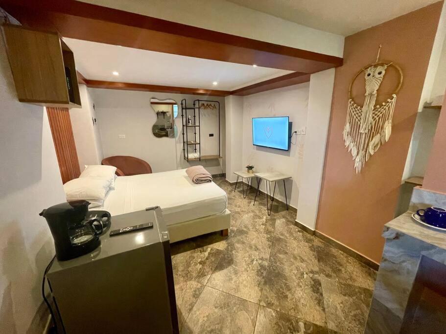 Acogedor y privado estudio cerca a la muralla