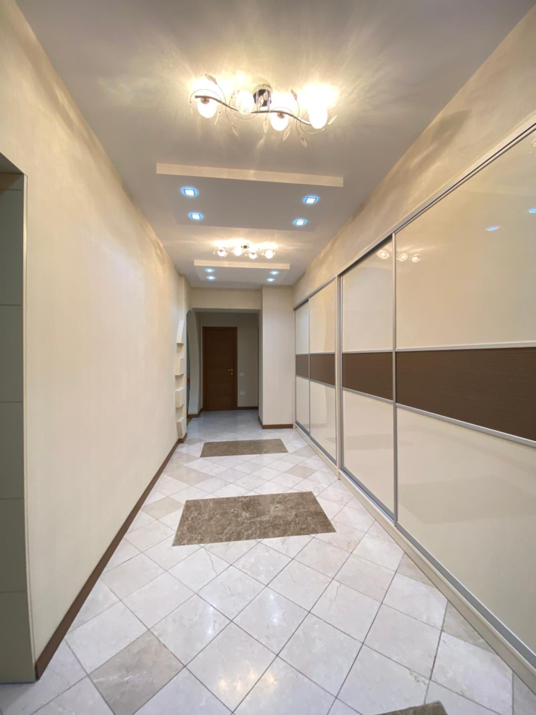 Park Azure 6