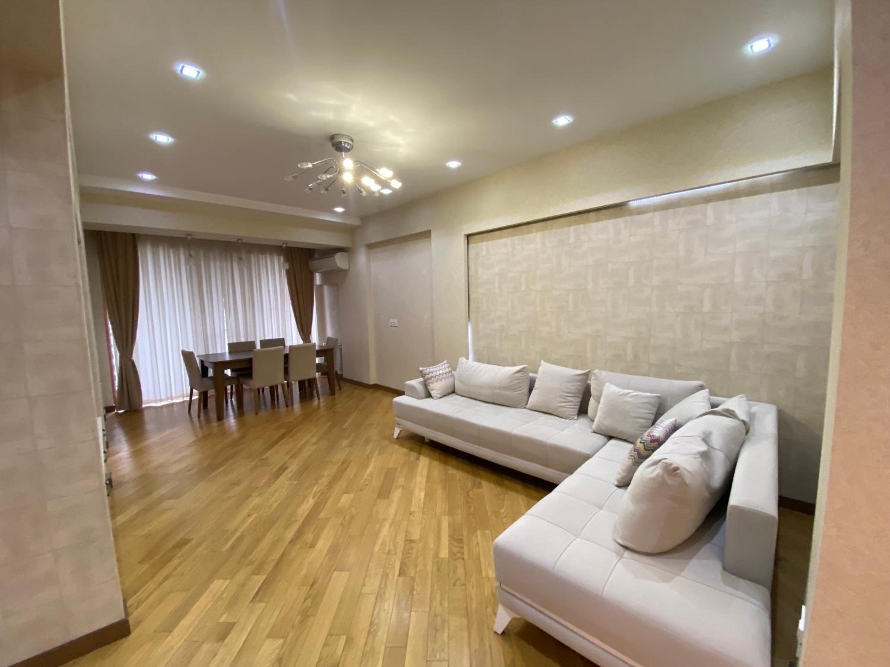 Park Azure 6