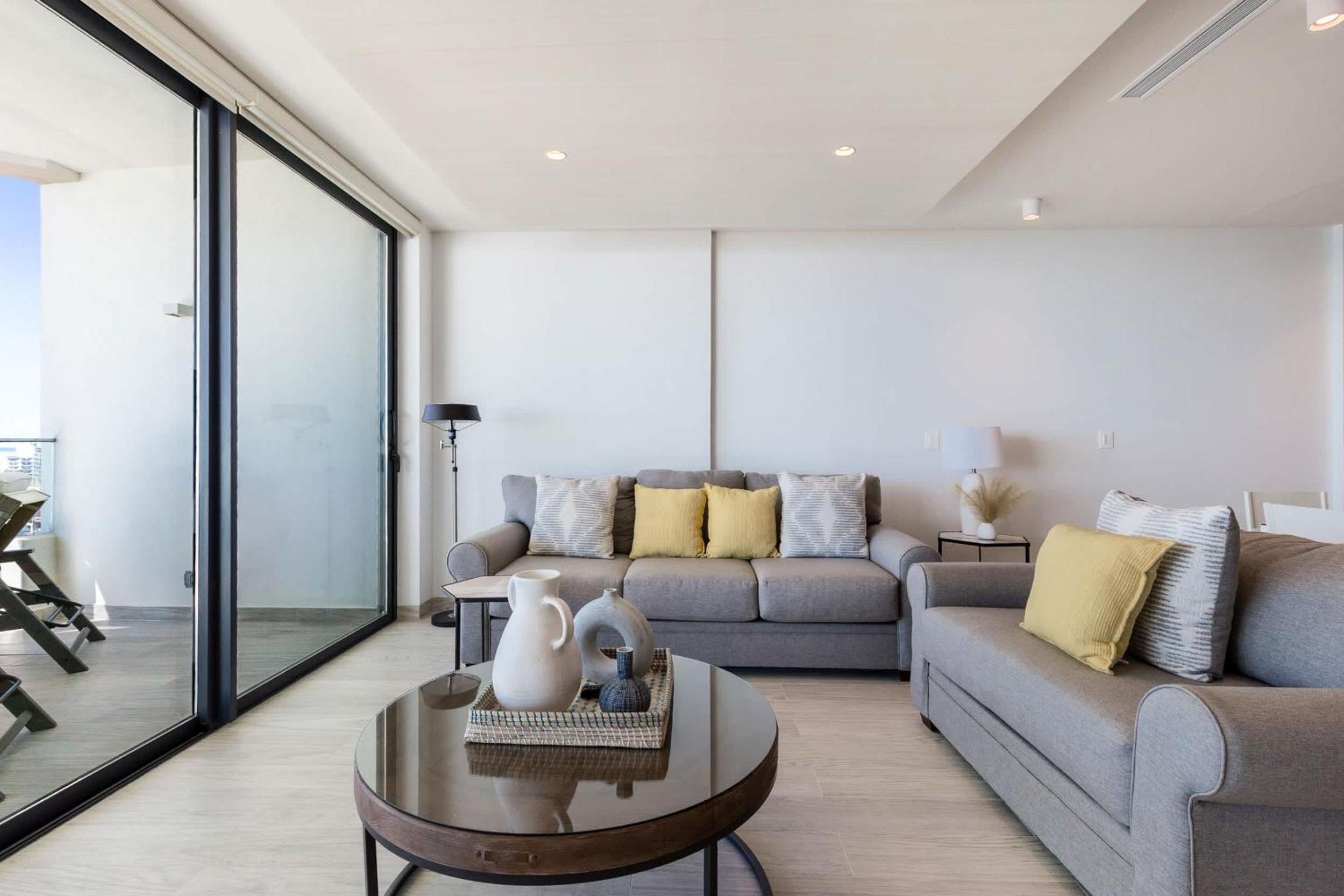 Oceanfront Vibes Iconic Beachside Getaway