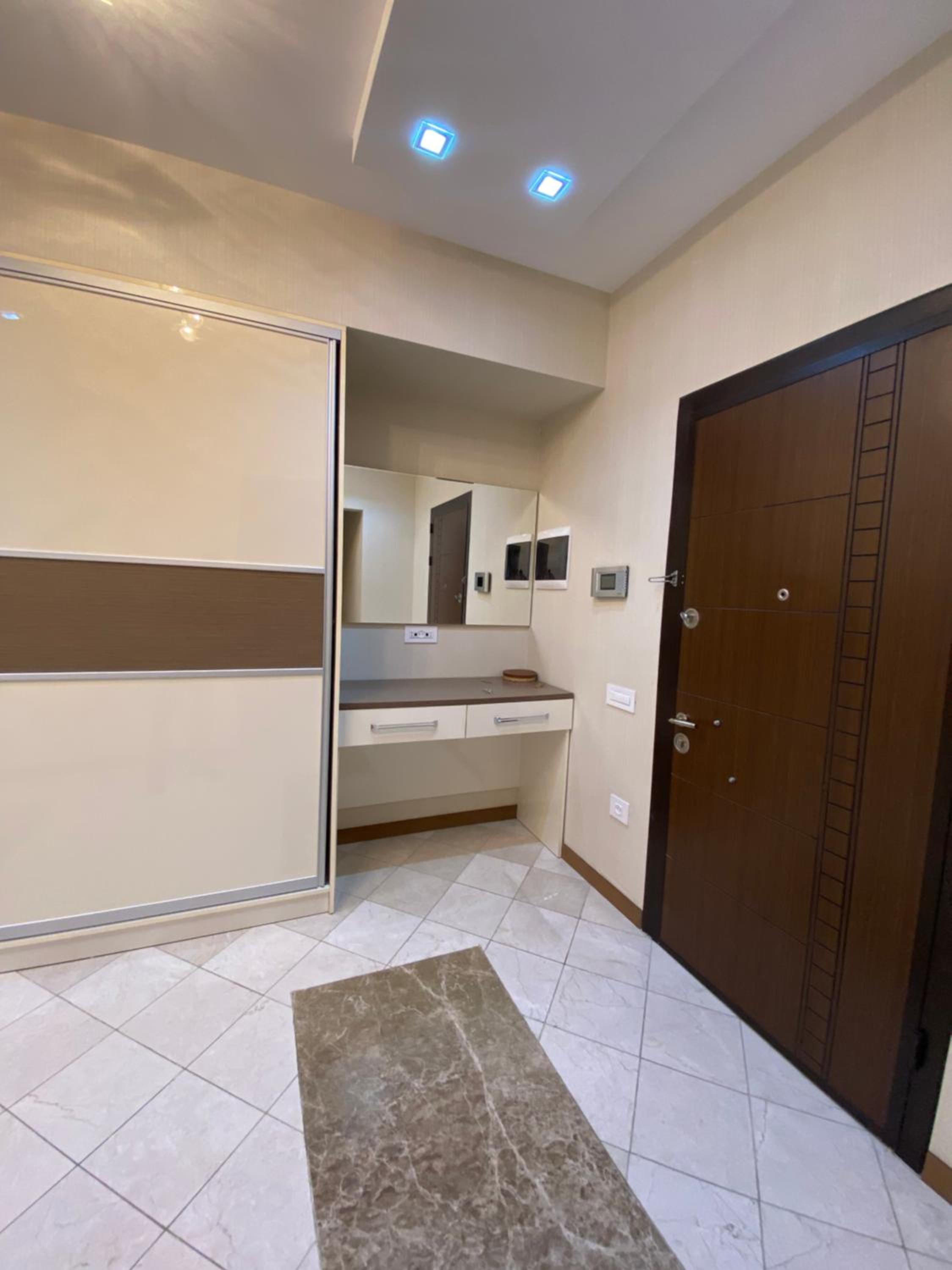 Park Azure 6