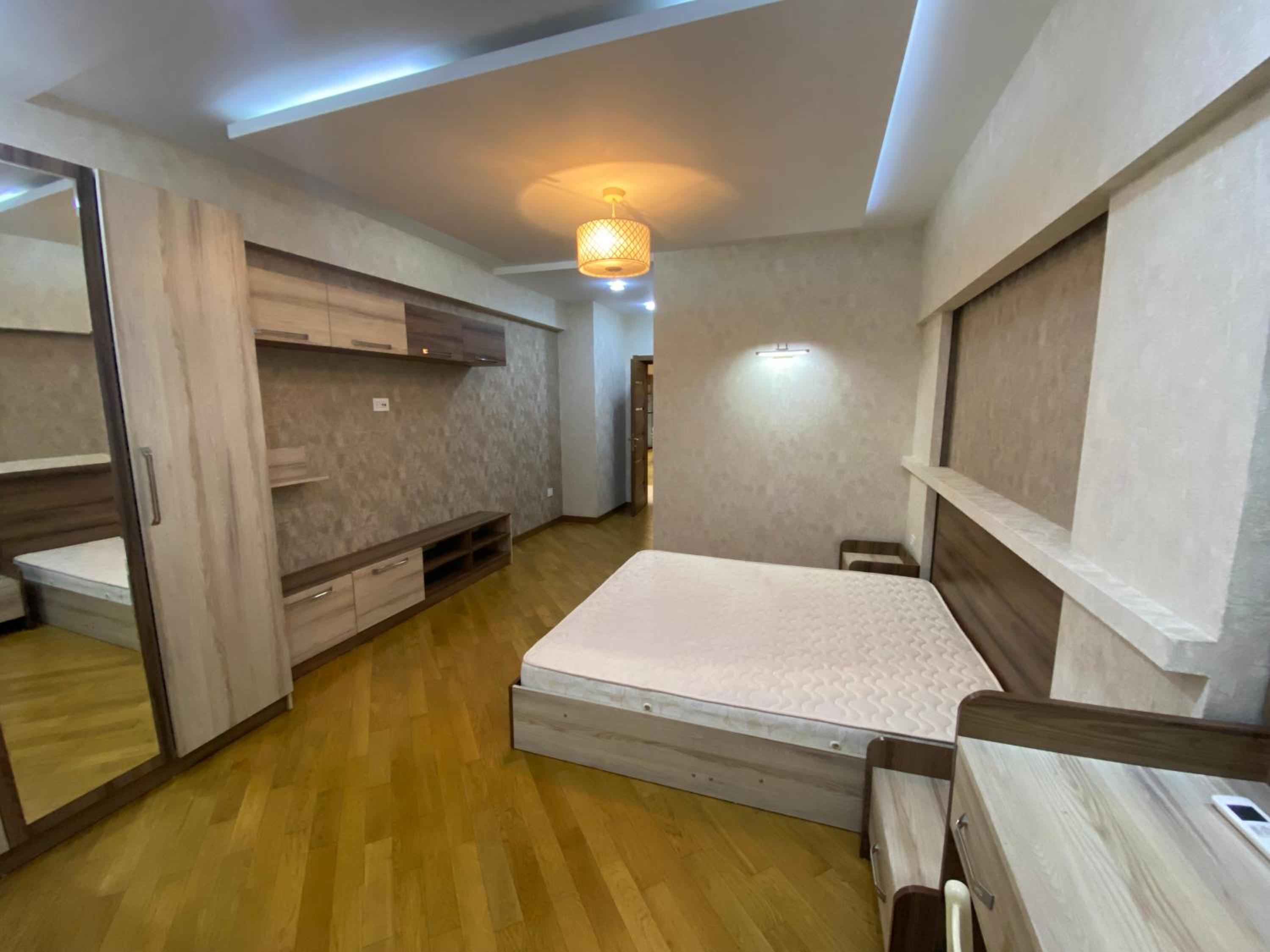 Park Azure 6