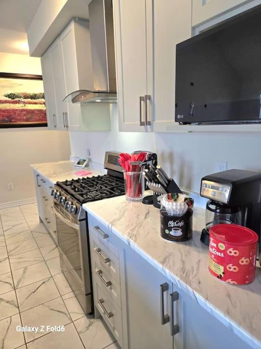 Luxury bungalow in Thorold near Niagara falls