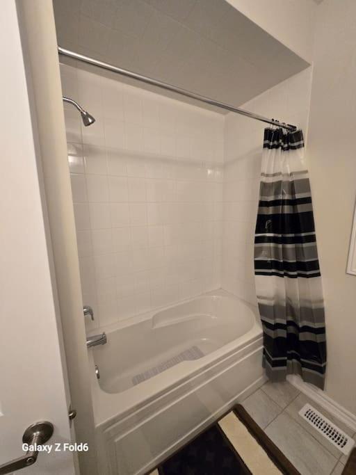 Luxury bungalow in Thorold near Niagara falls
