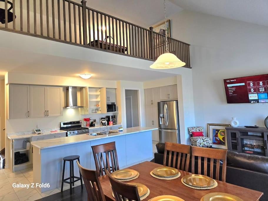Luxury bungalow in Thorold near Niagara falls